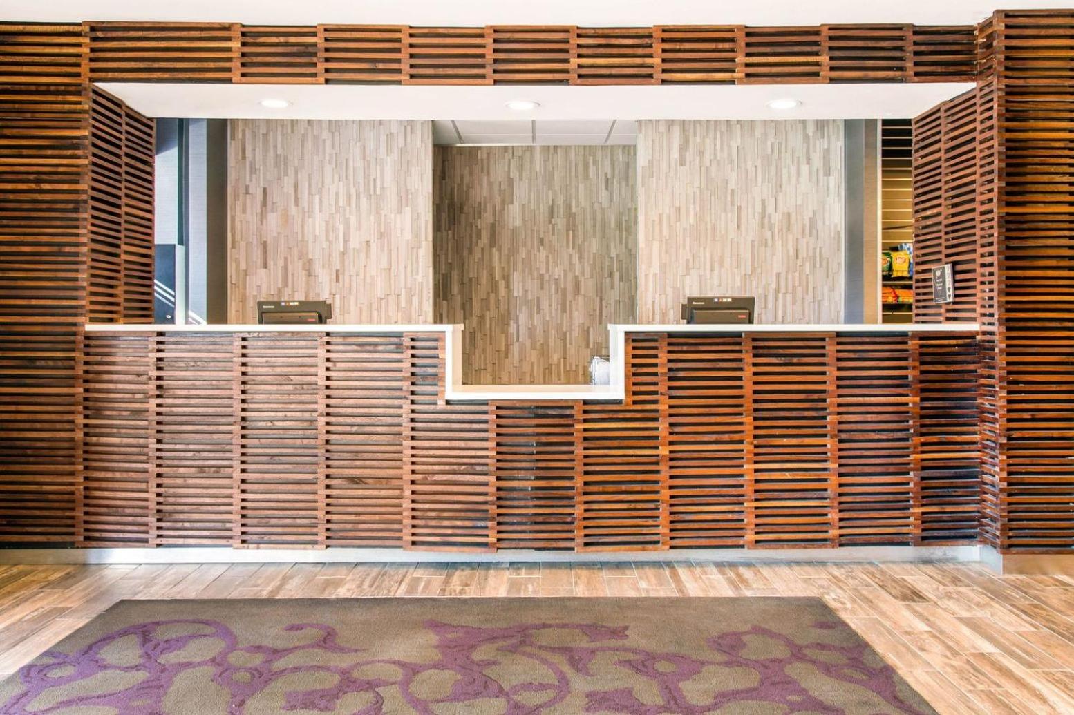 Comfort Inn Largo-Washington DC East photo 4