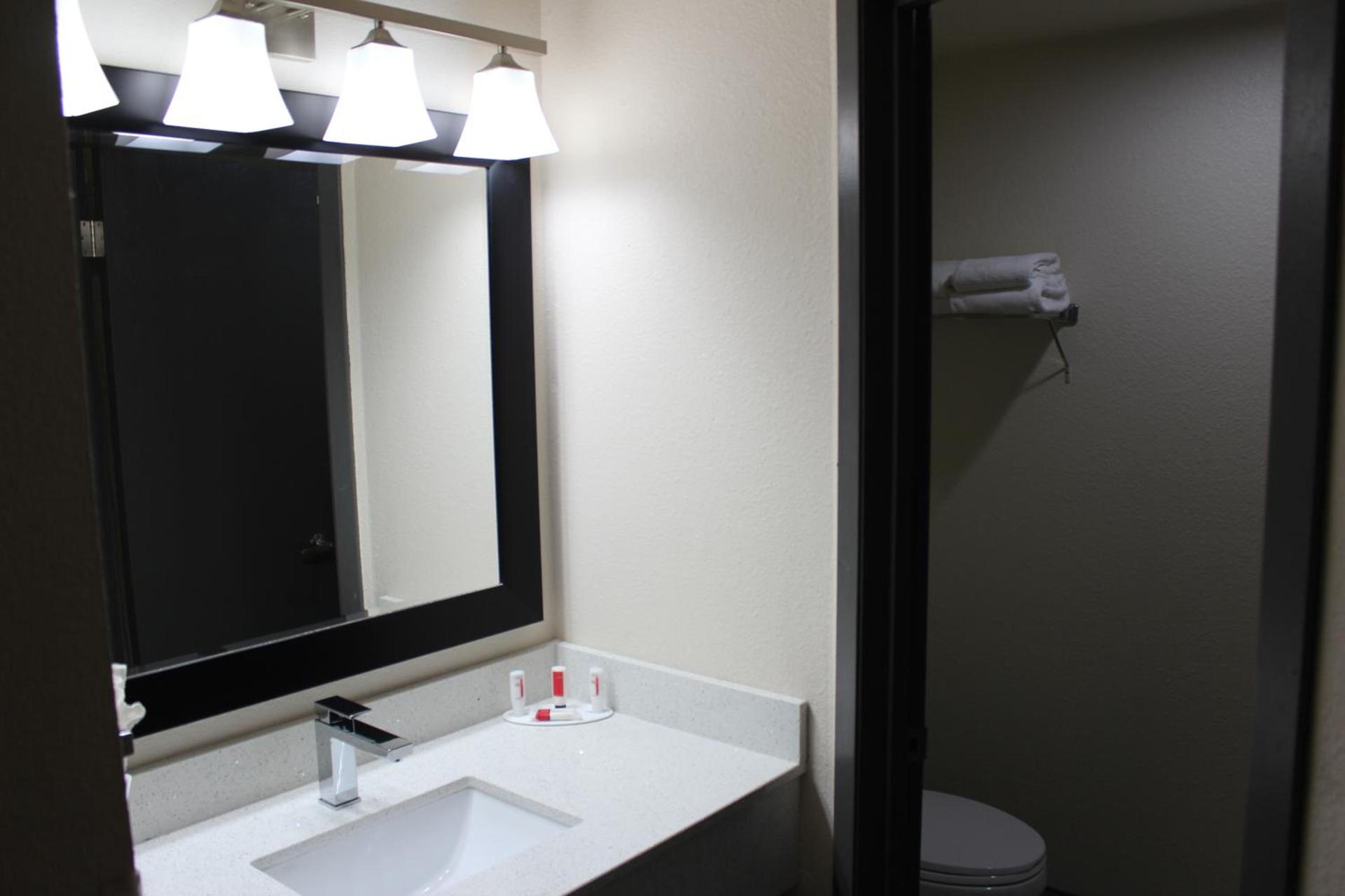 Days Inn by Wyndham Ritzville photo 49