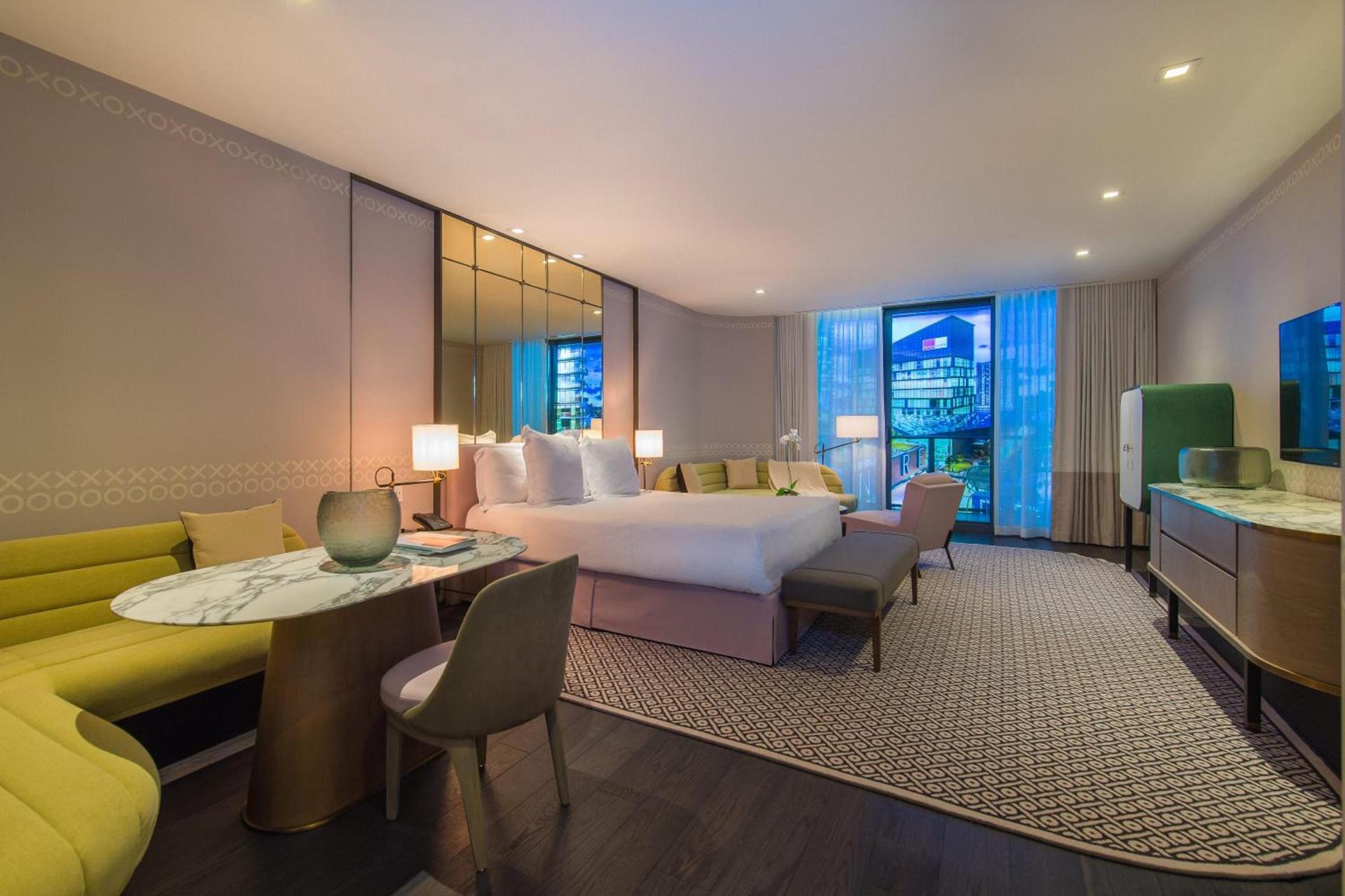 SLS LUX Brickell photo 50