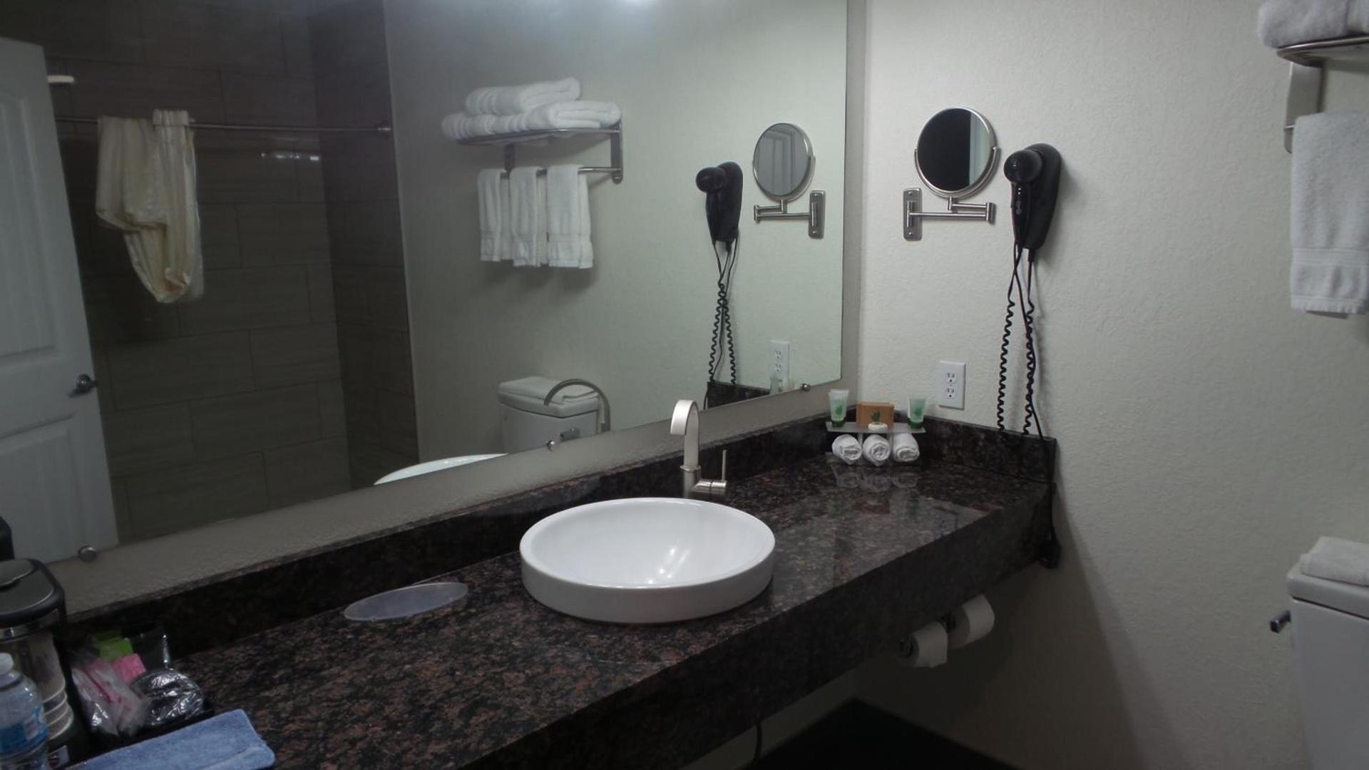 Budget Inn Palmyra photo 2