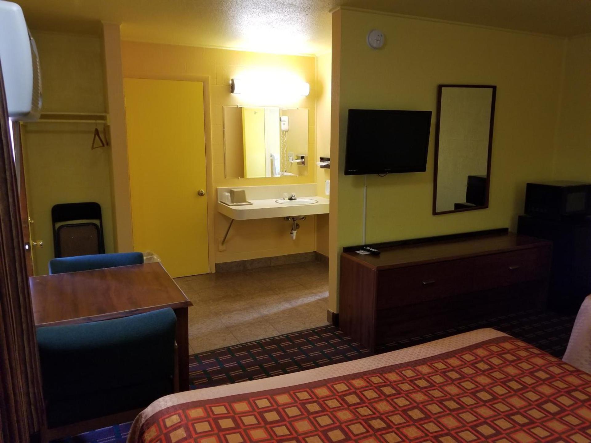 Motel 7 Rawlins photo 12