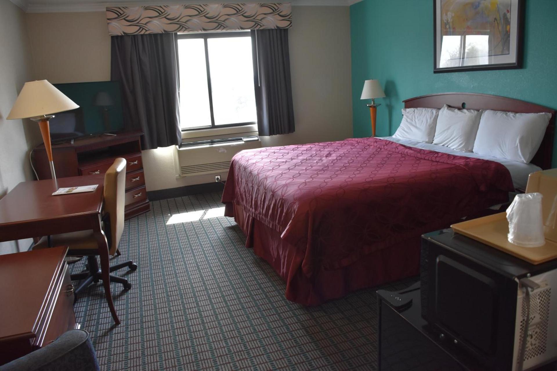 Rodeway Inn Syracuse Carrier Circle photo 23