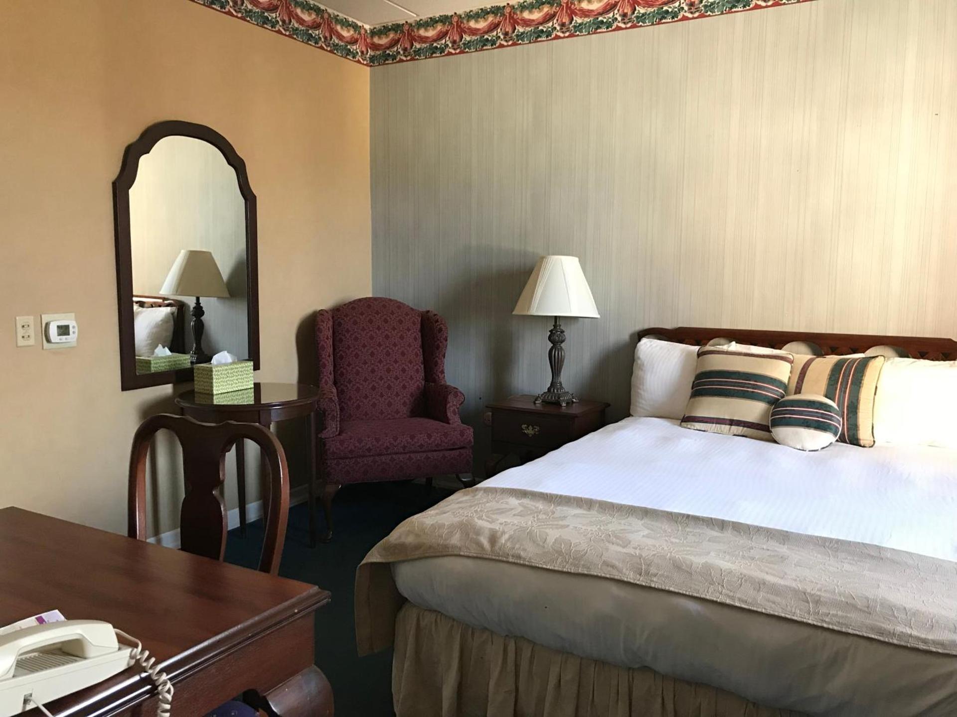Waynebrook Inn photo 12