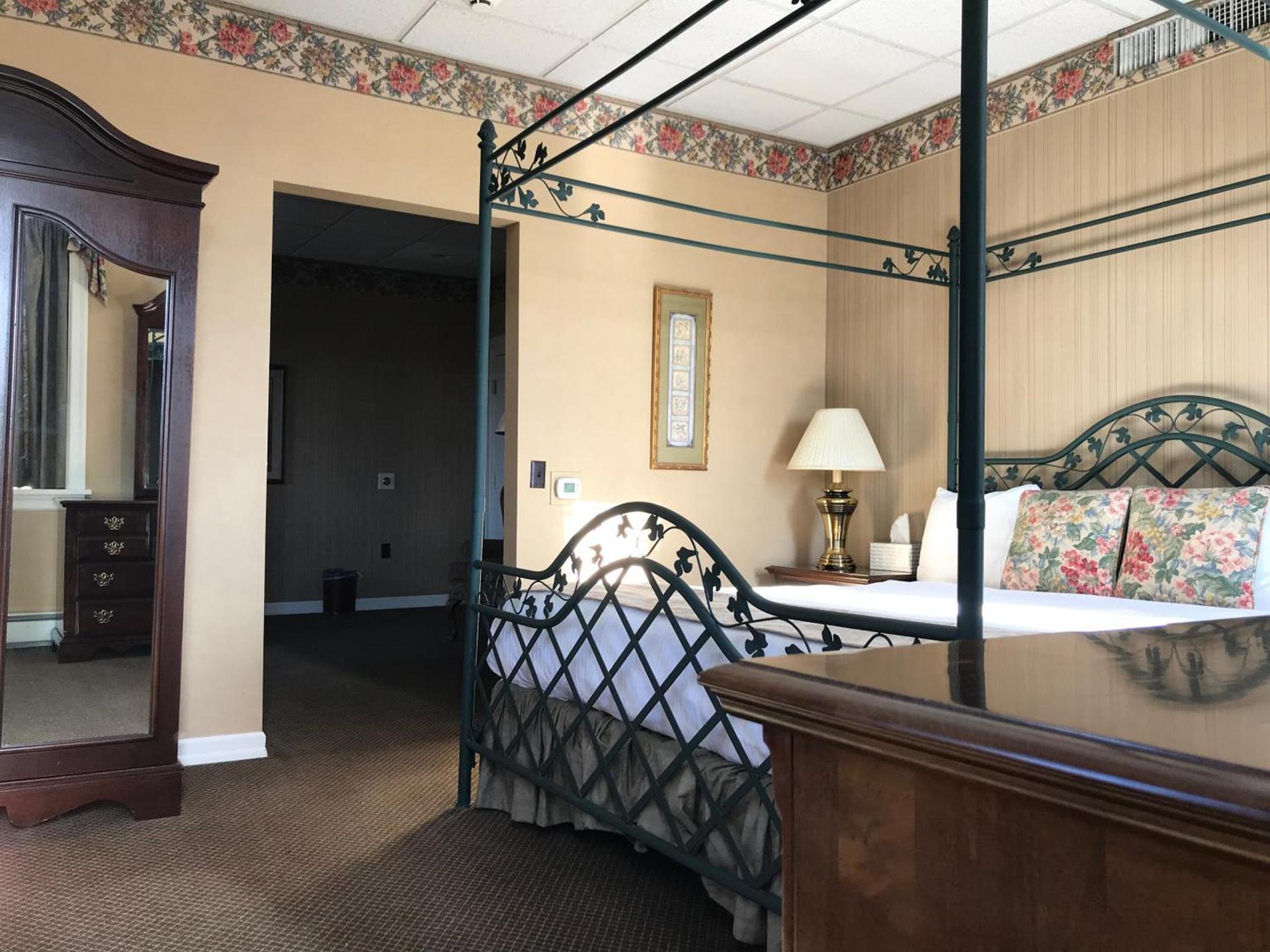 Waynebrook Inn photo 14