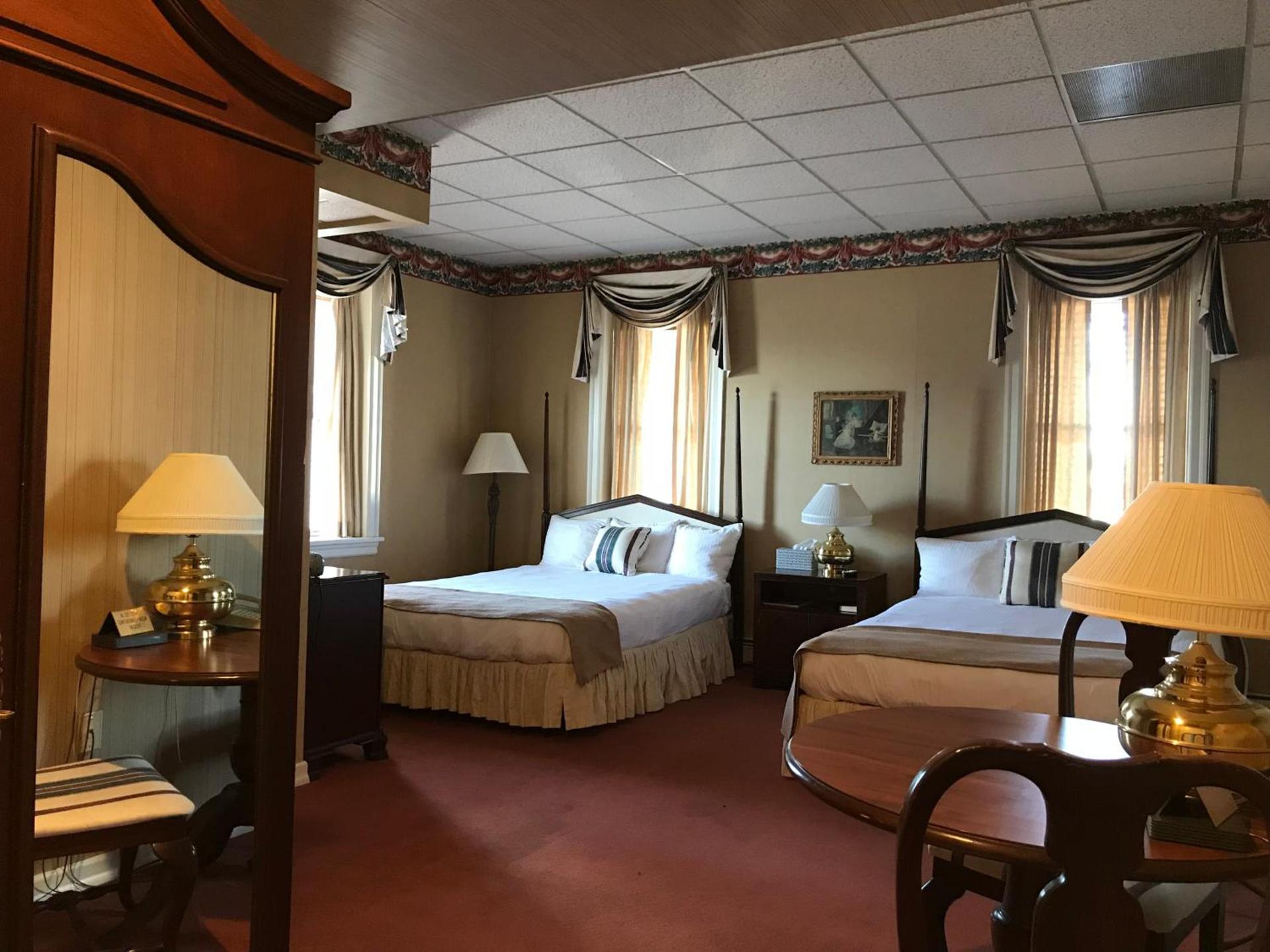 Waynebrook Inn photo 15