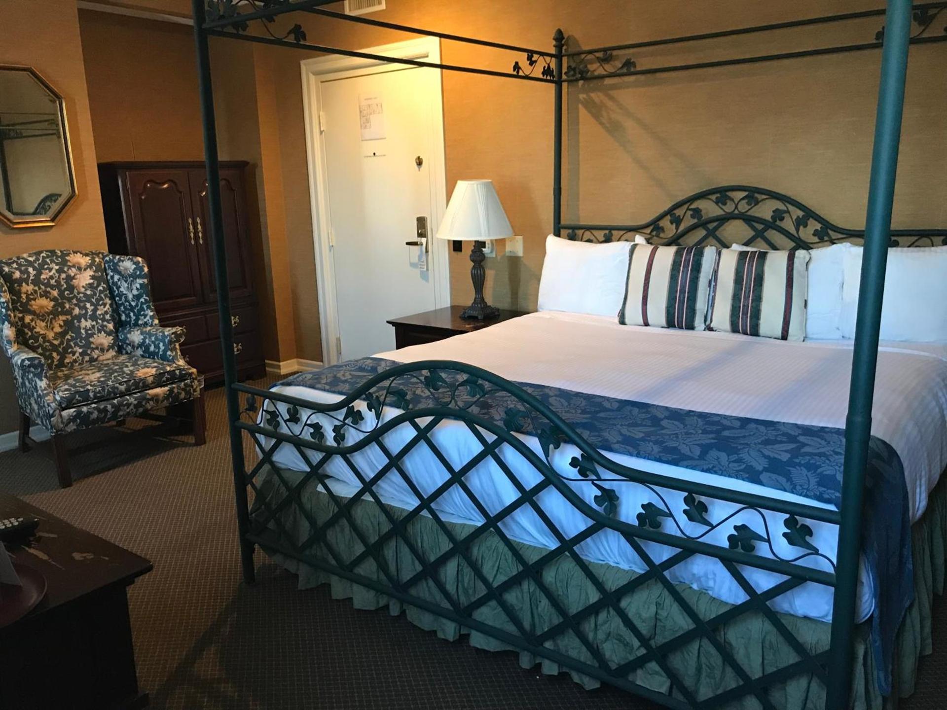 Waynebrook Inn photo 17
