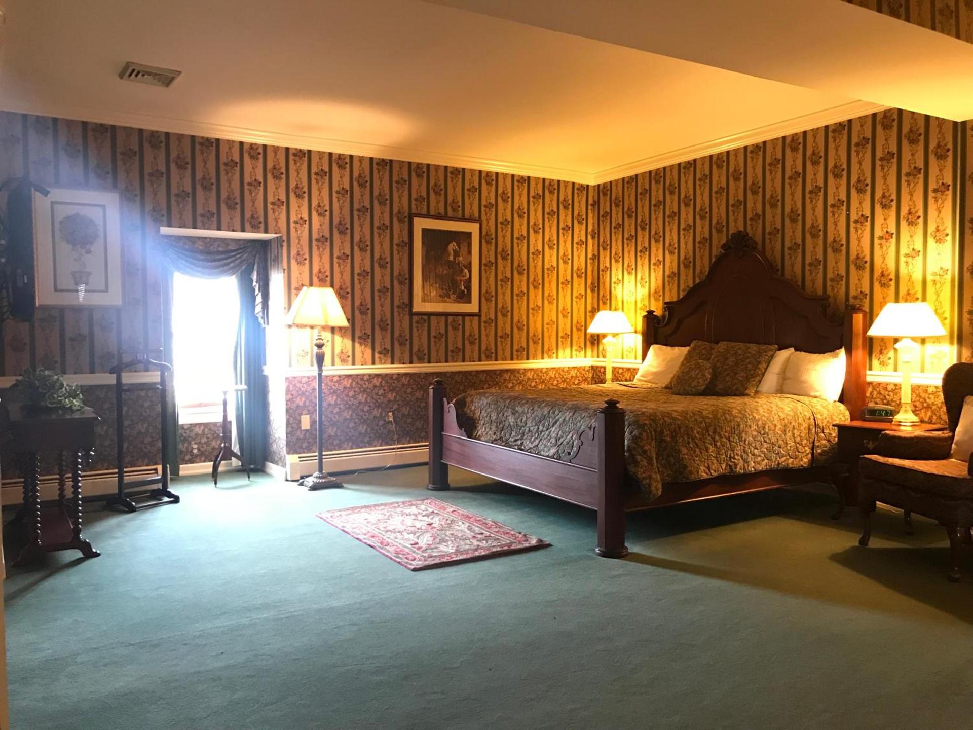 Waynebrook Inn photo 20
