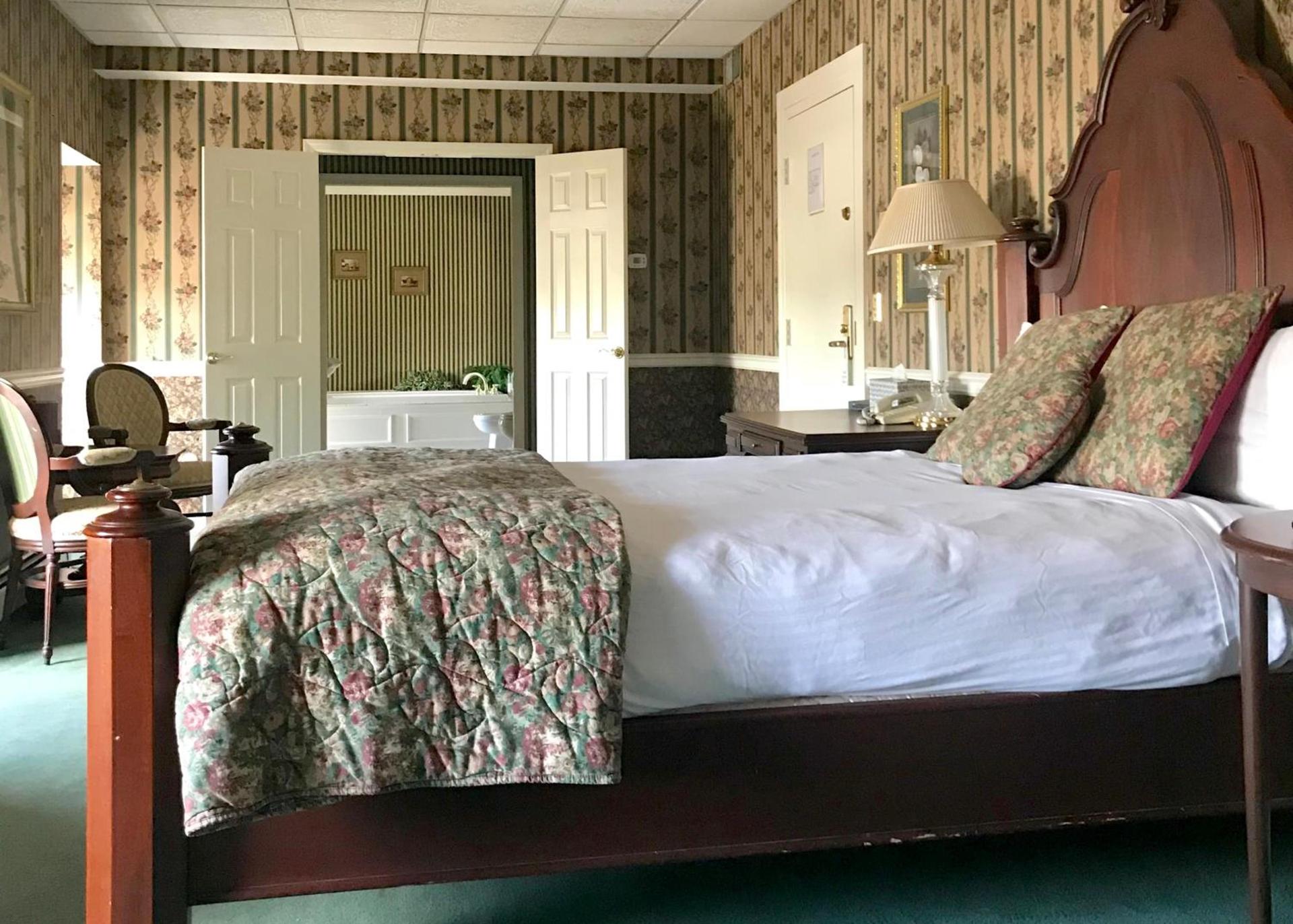 Waynebrook Inn photo 25