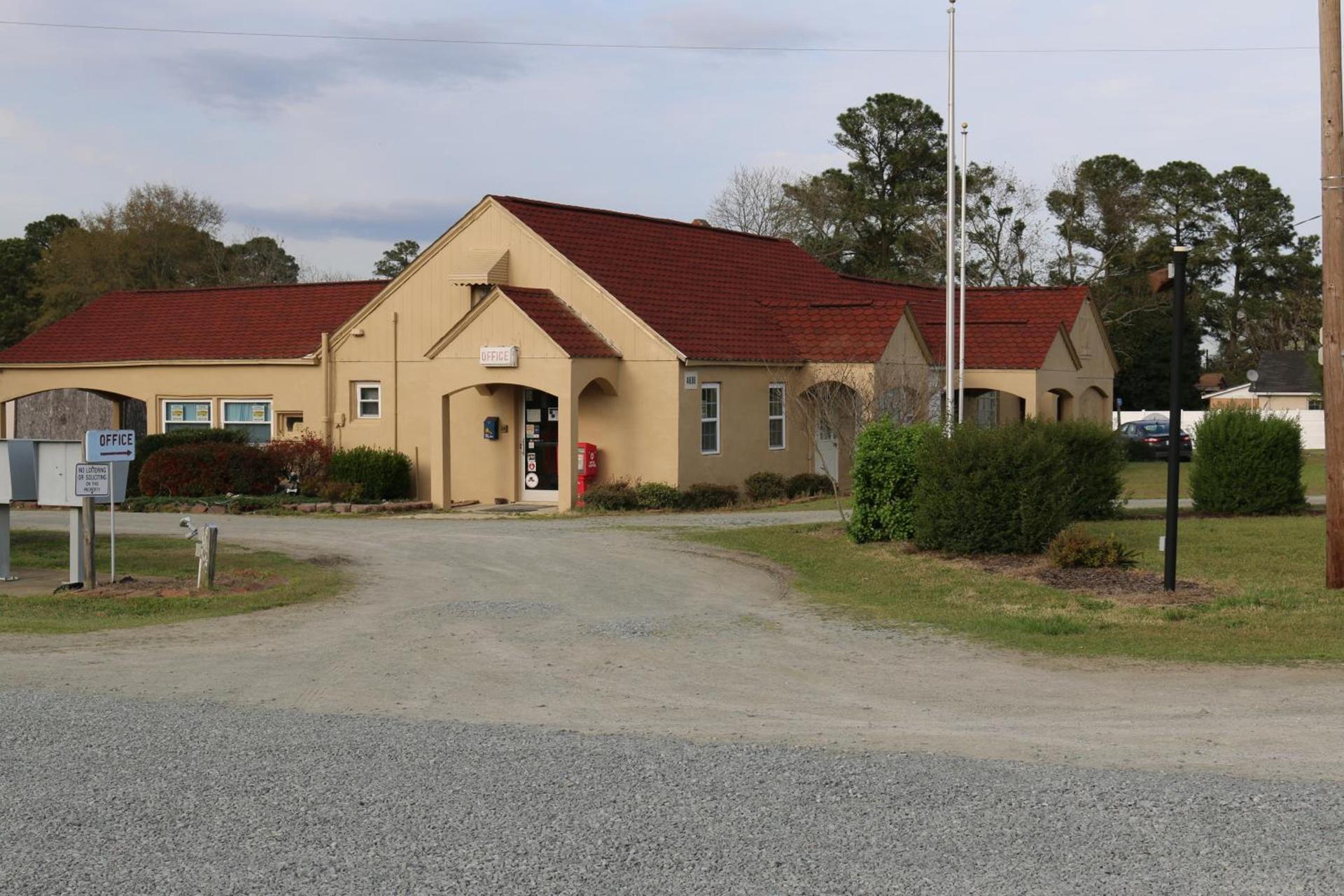 Four Oaks Lodging photo 11