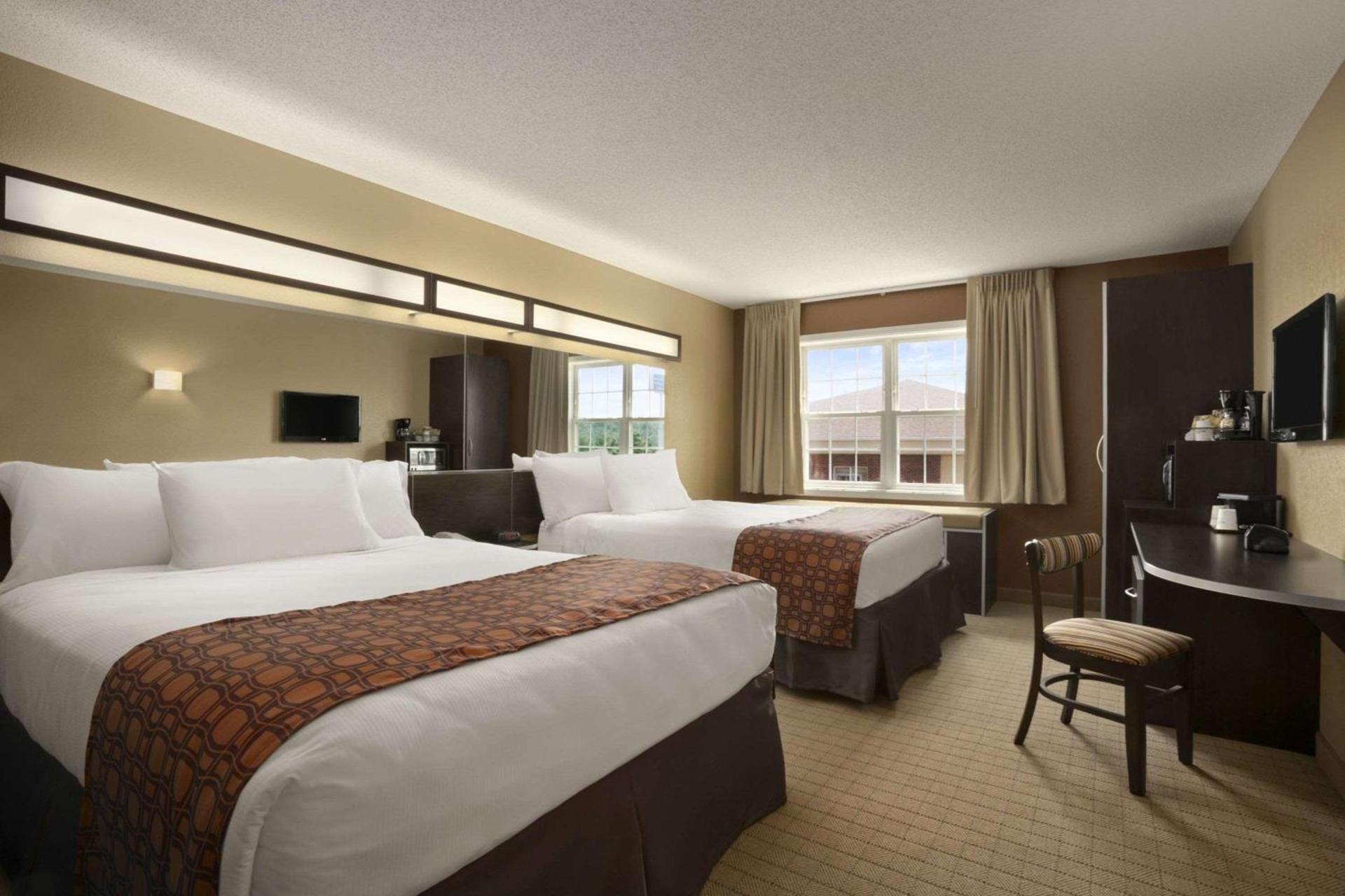 Microtel Inn & Suites By Wyndham Mineral Wells/Parkersburg photo 30