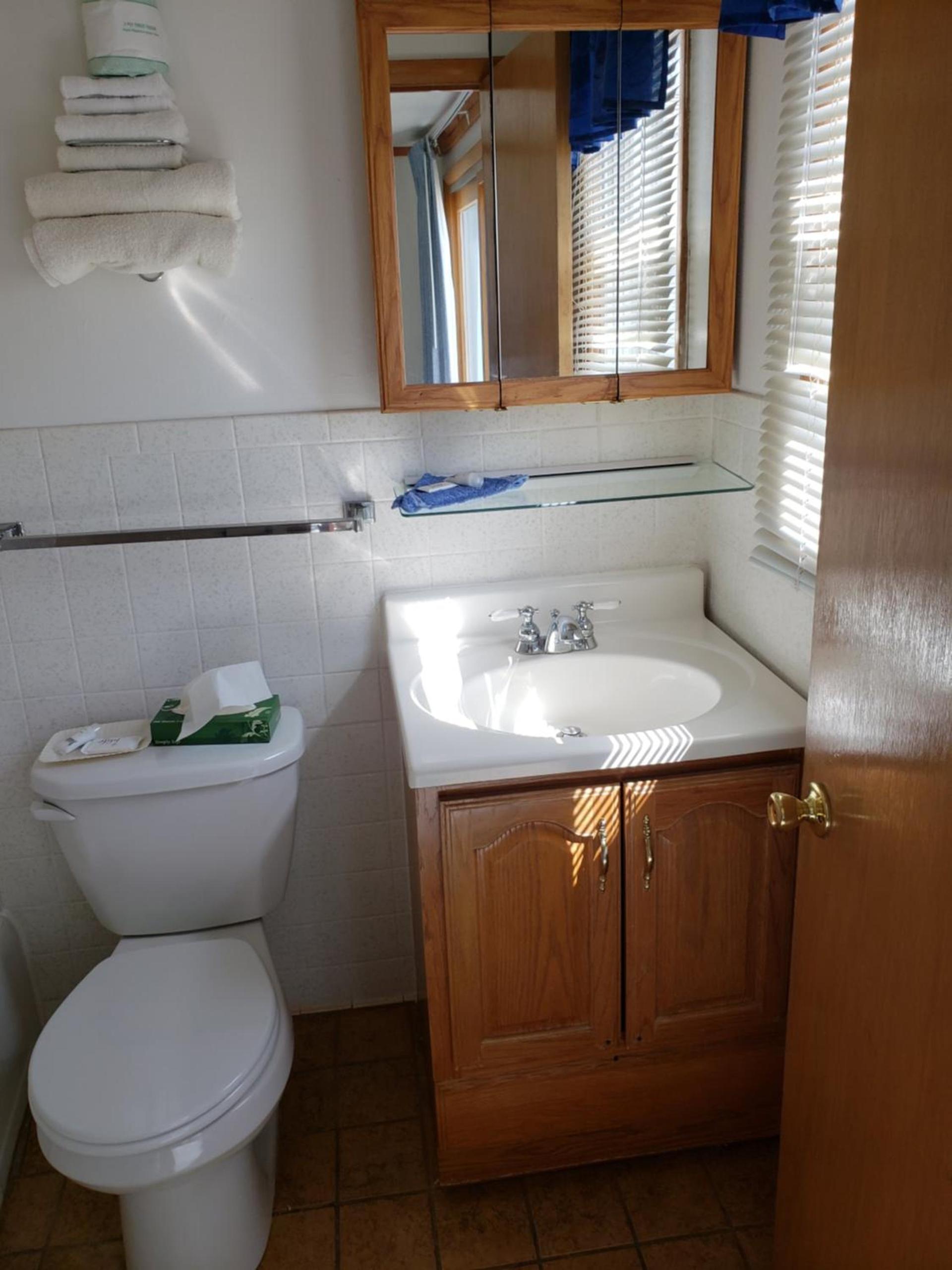 Algoma Beach Motel photo 76