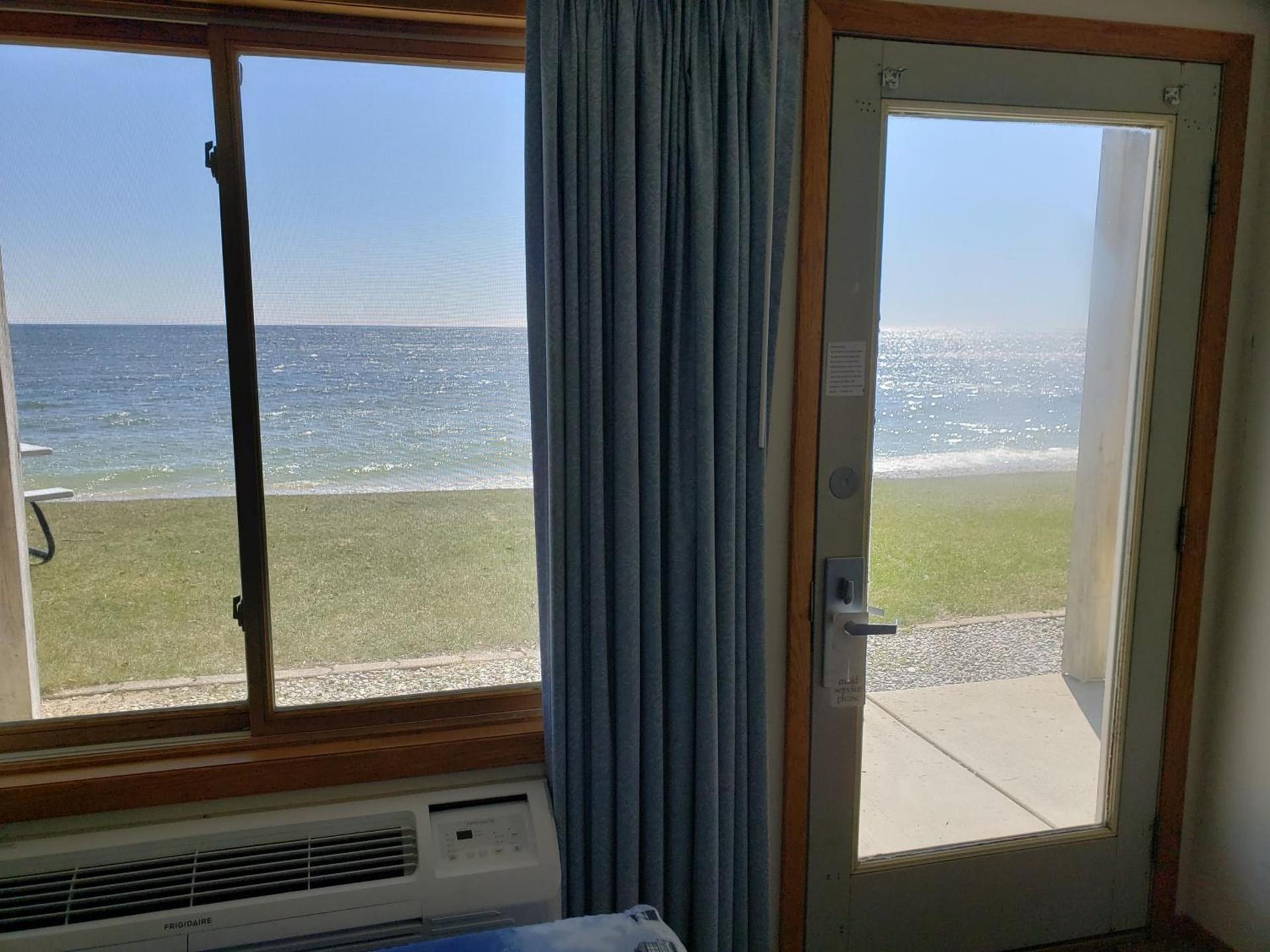 Algoma Beach Motel photo 25