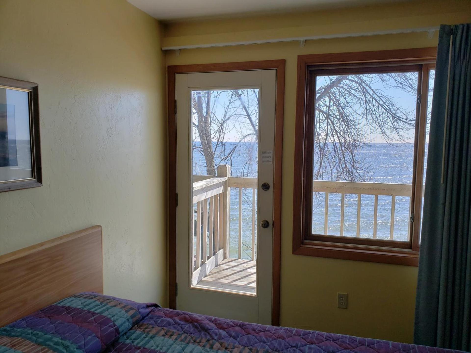 Algoma Beach Motel photo 45