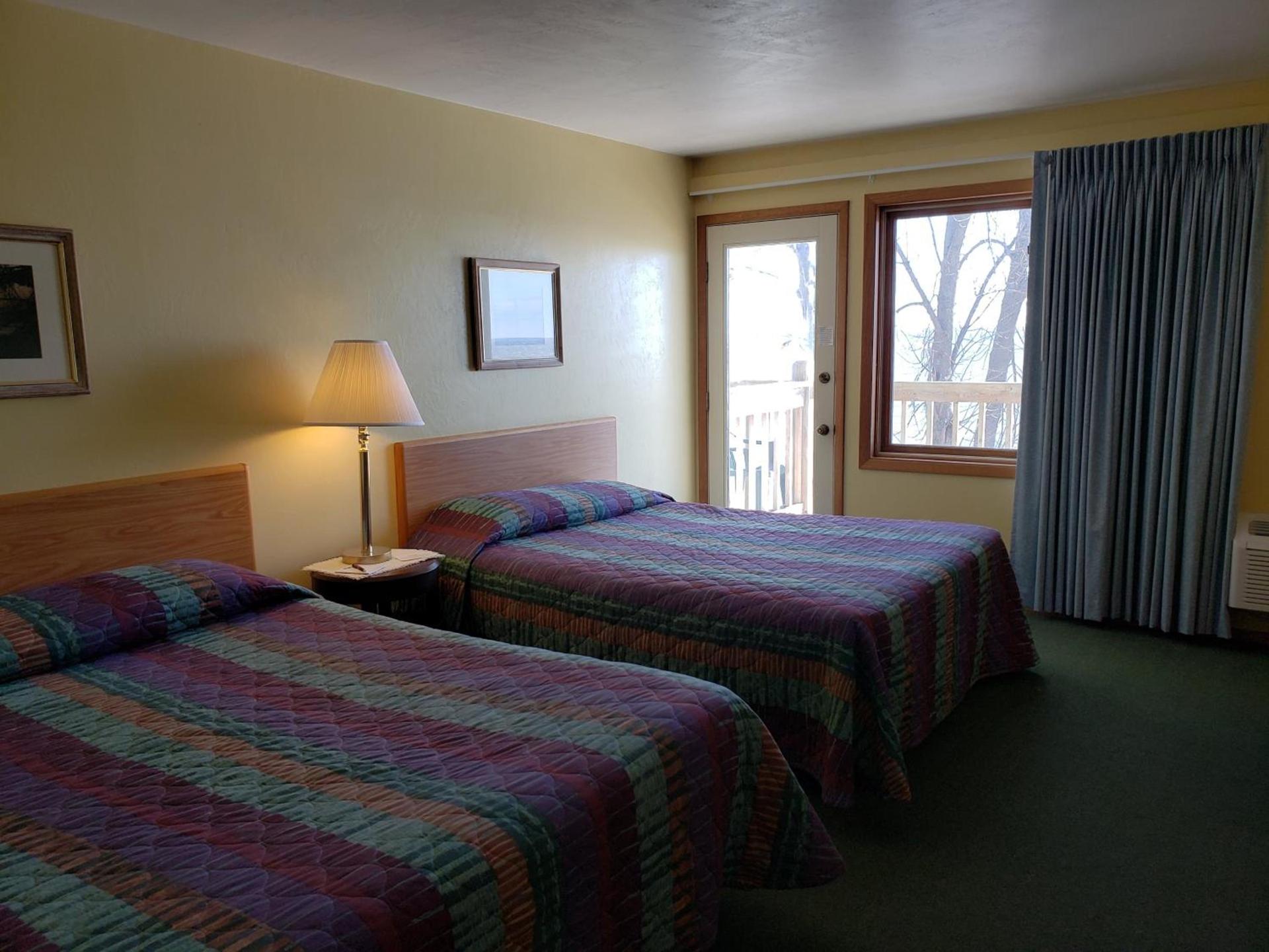 Algoma Beach Motel photo 37