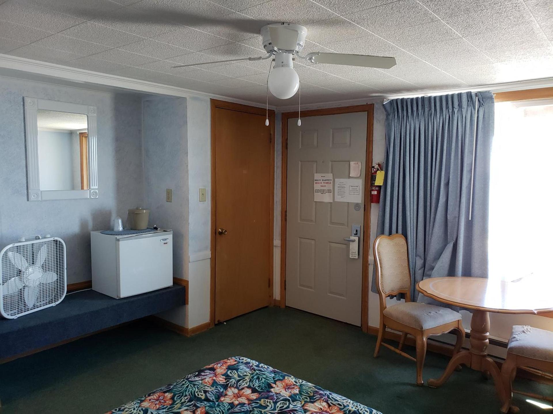 Algoma Beach Motel photo 29
