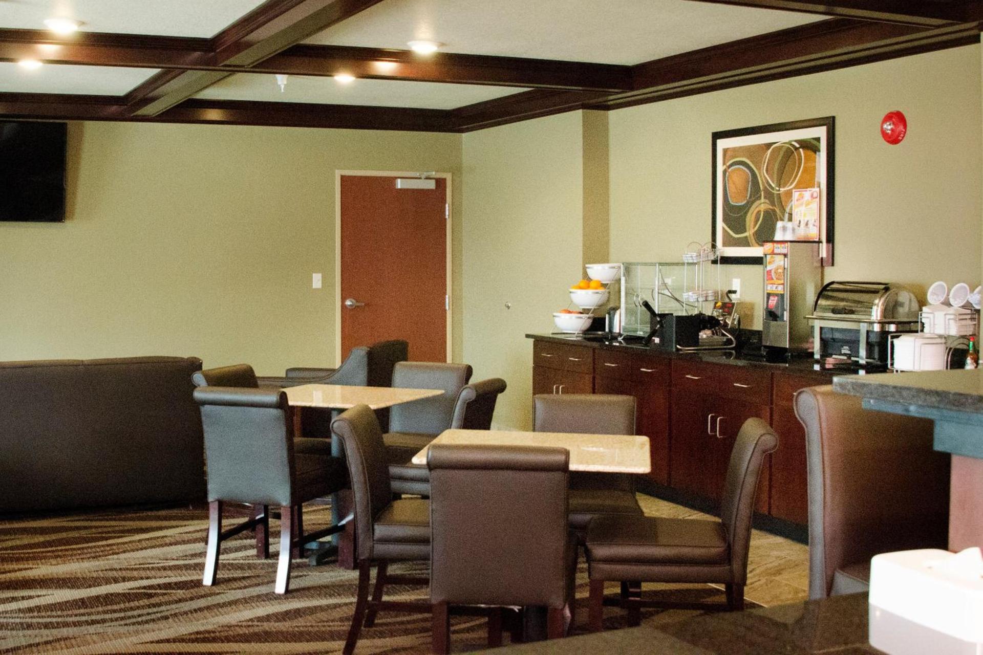 Cobblestone Inn & Suites - Soda Springs photo 26