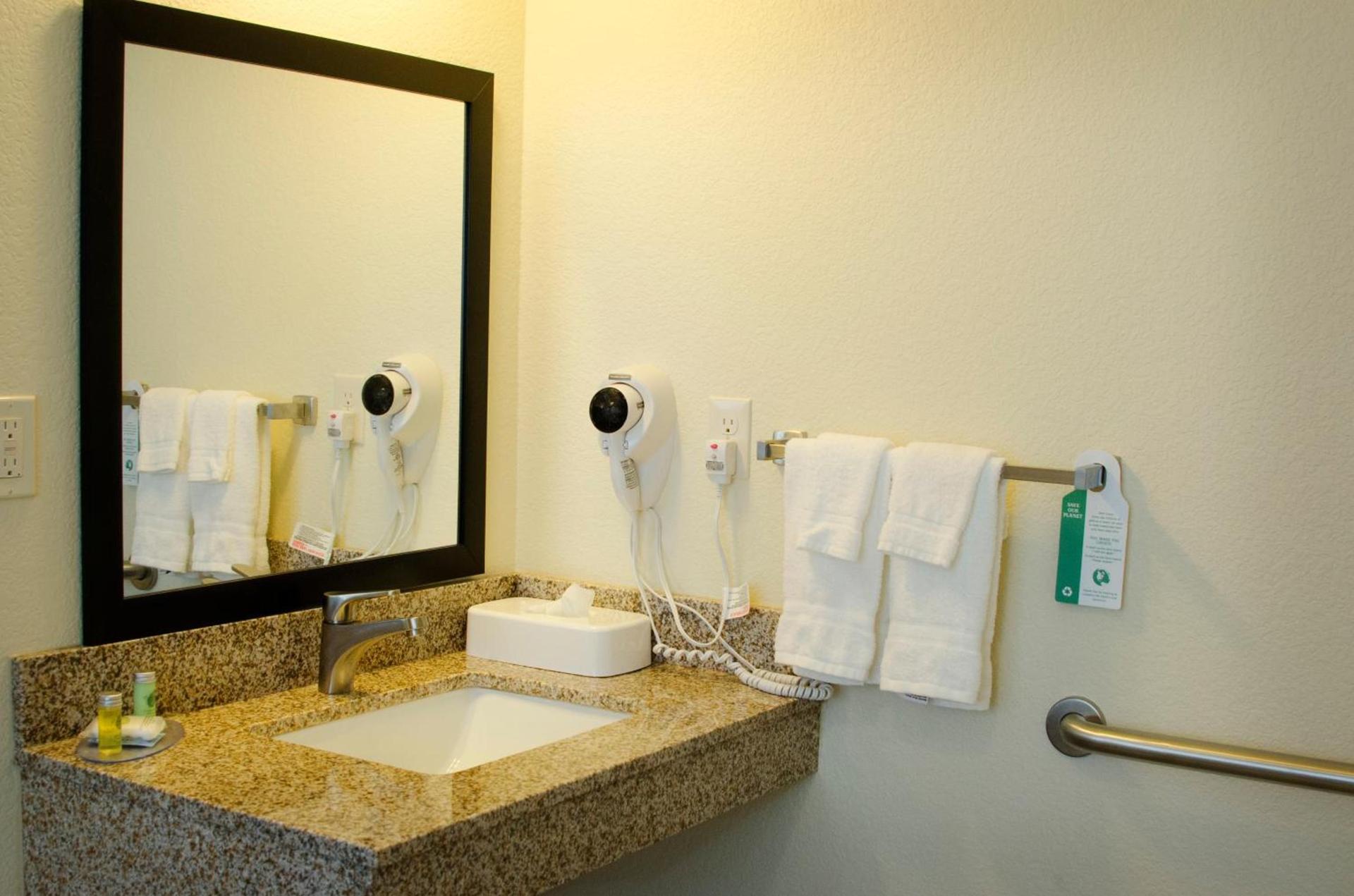 Cobblestone Inn & Suites - Soda Springs photo 25