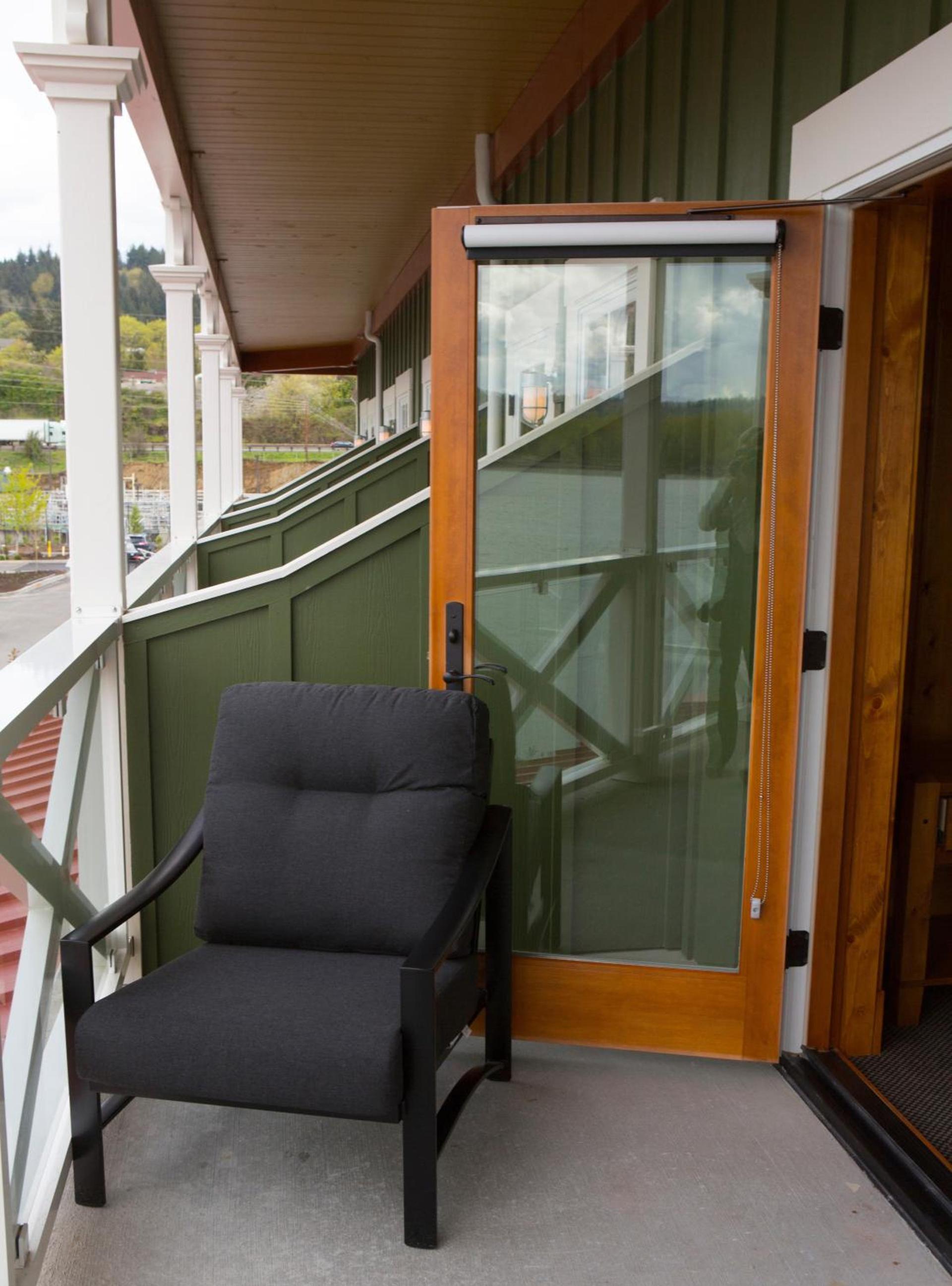 McMenamins Kalama Harbor Lodge photo 42