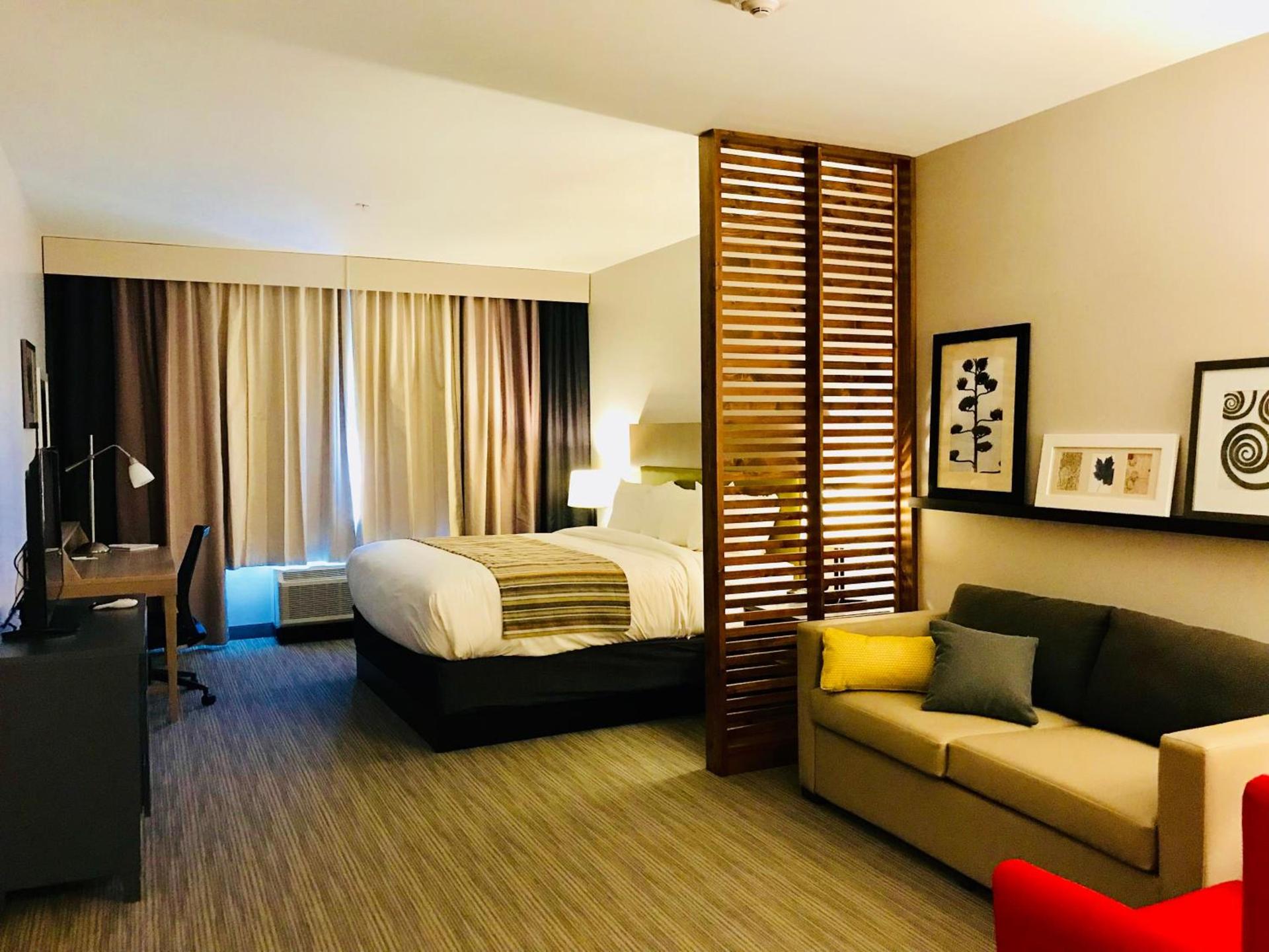 Country Inn & Suites by Radisson, Page, AZ photo 42