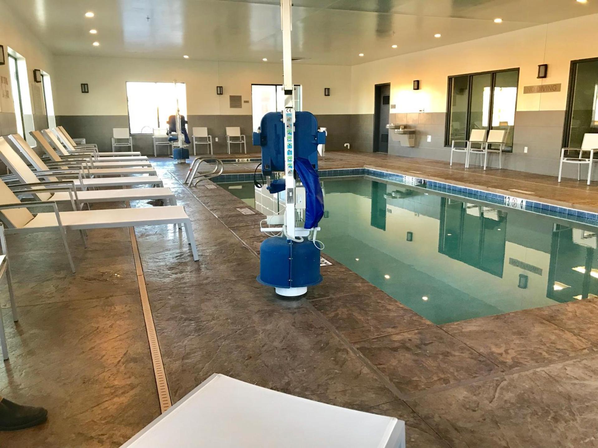 Country Inn & Suites by Radisson, Page, AZ photo 32