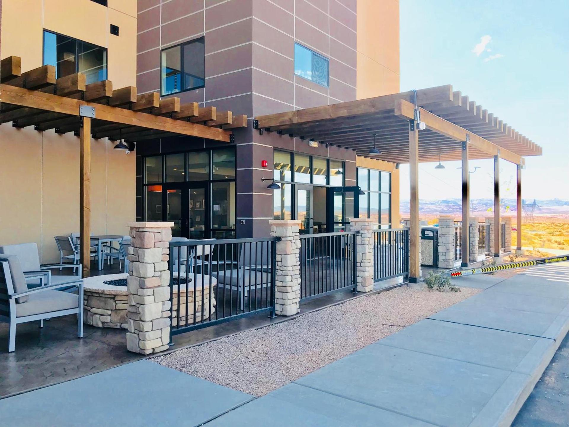 Country Inn & Suites by Radisson, Page, AZ photo 28