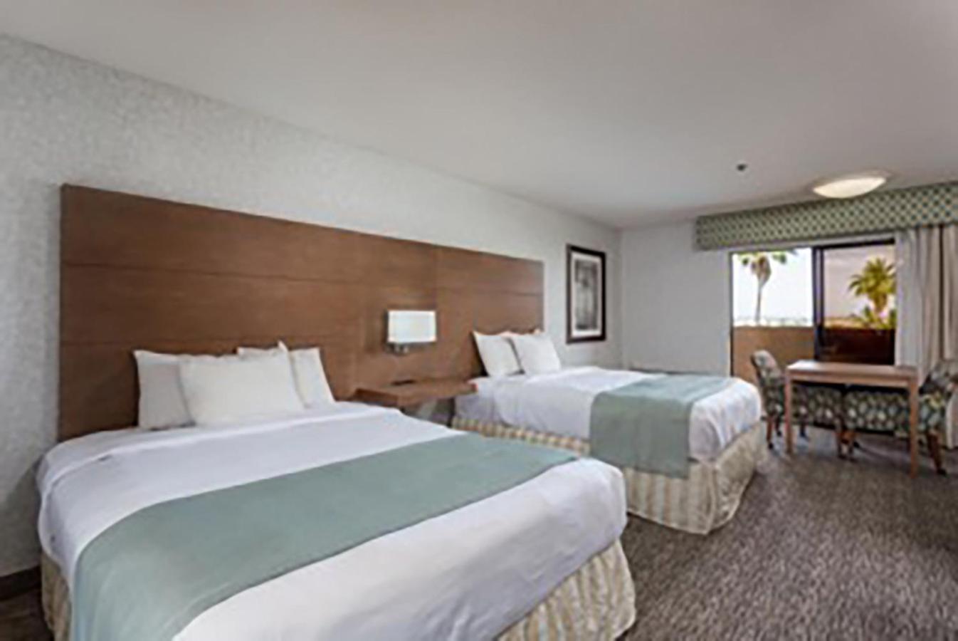 Yuma Inn & Suites photo 22