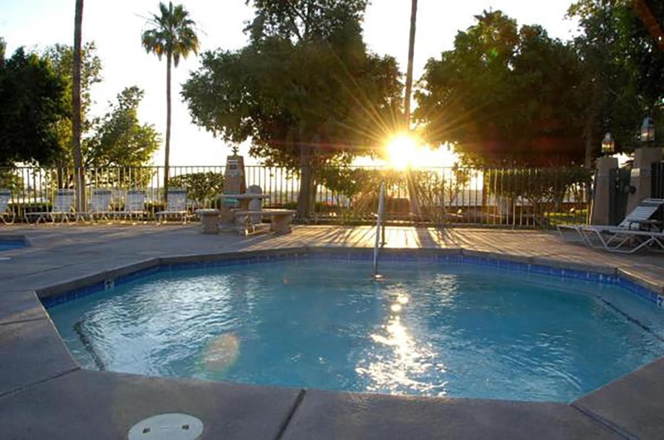 Yuma Inn & Suites photo 8