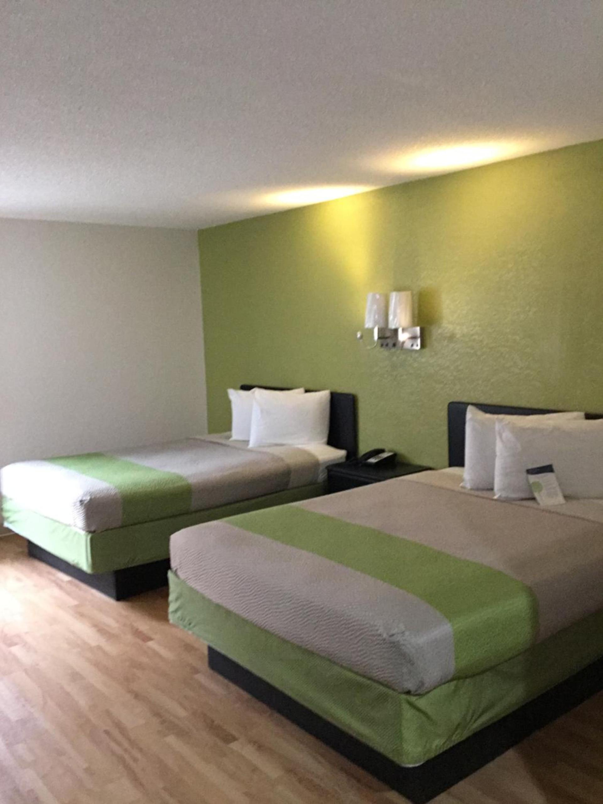 Motel 6-Augusta, KS photo 64