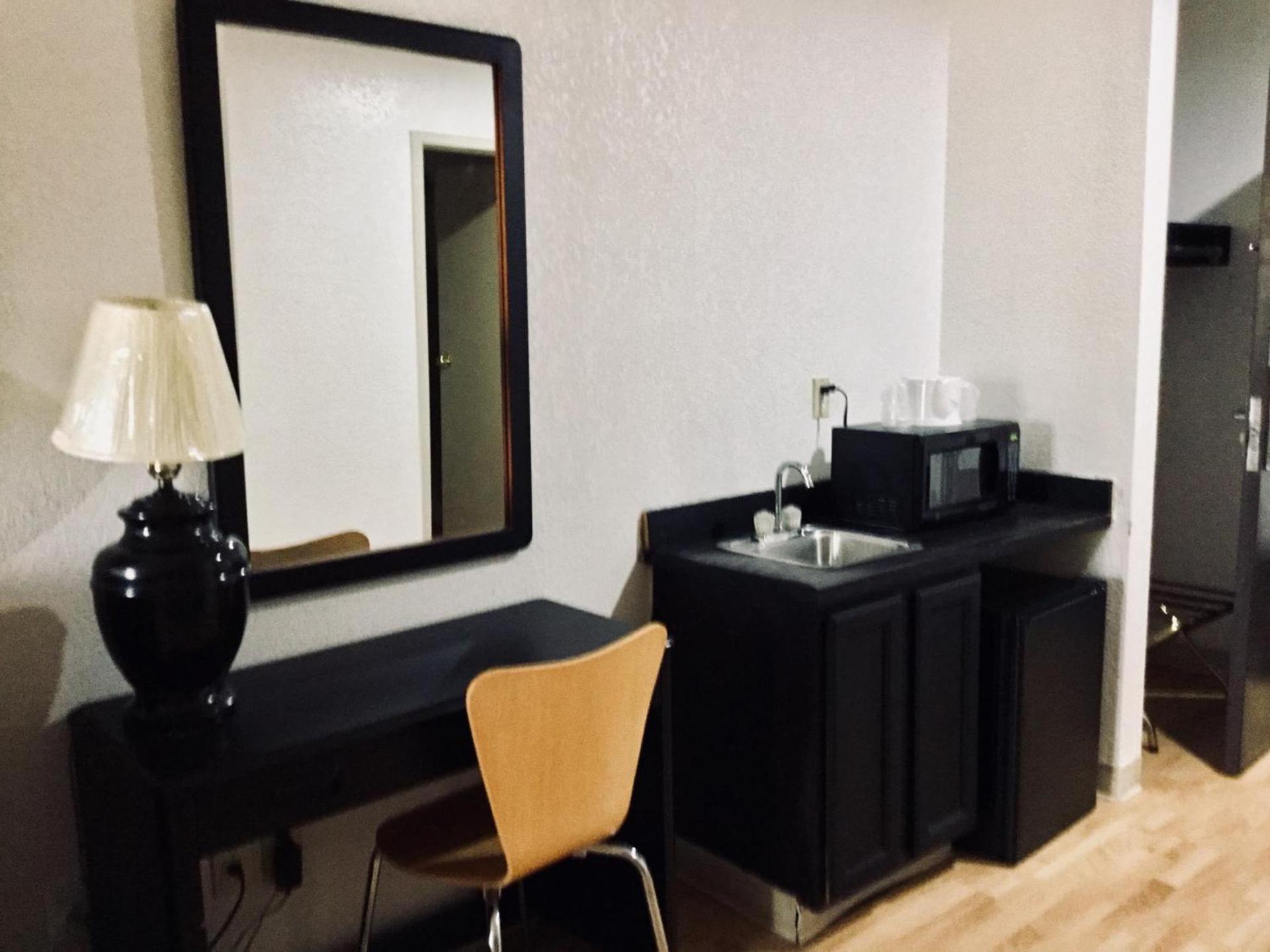 Motel 6-Augusta, KS photo 49