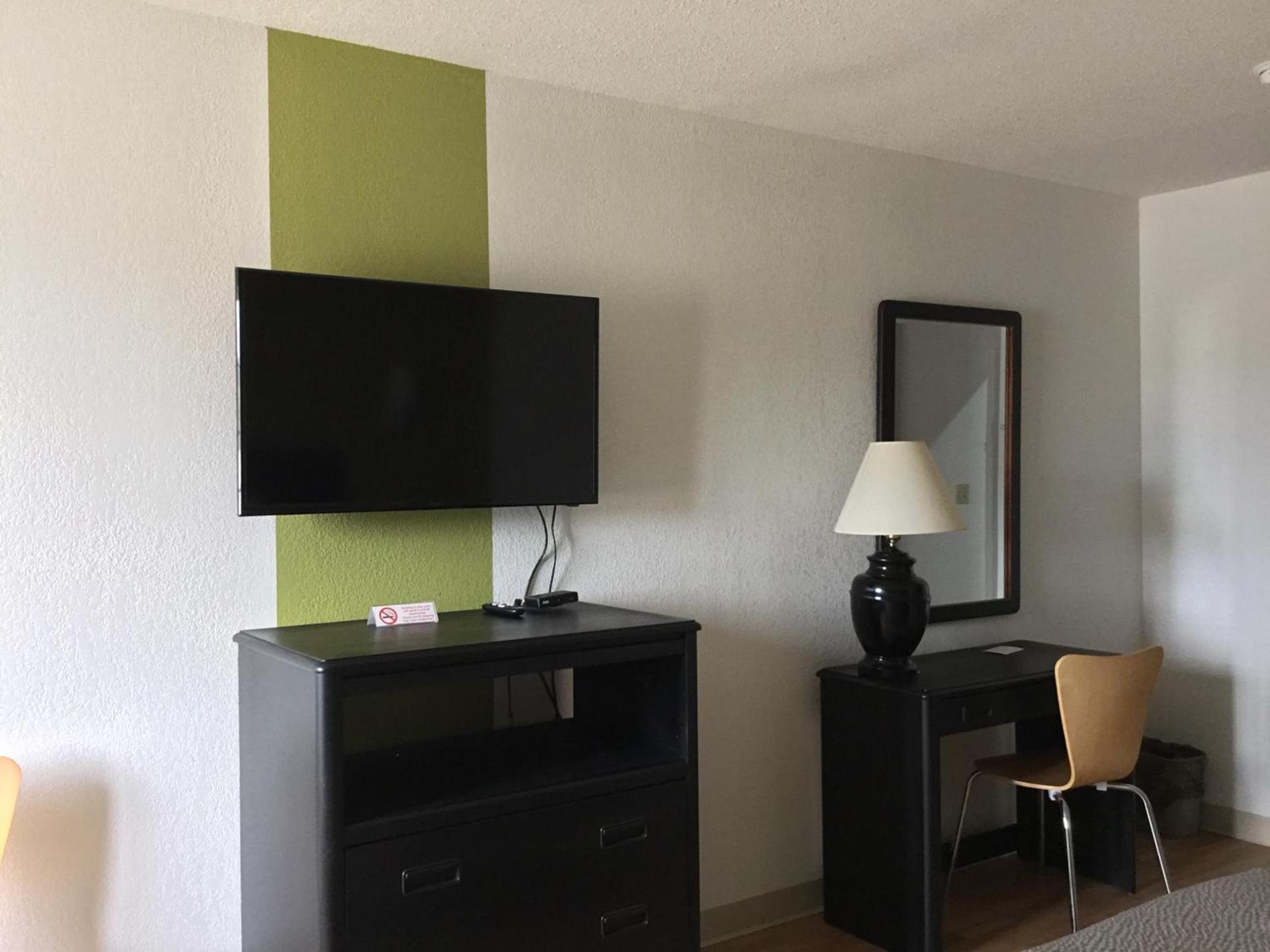 Motel 6-Augusta, KS photo 32