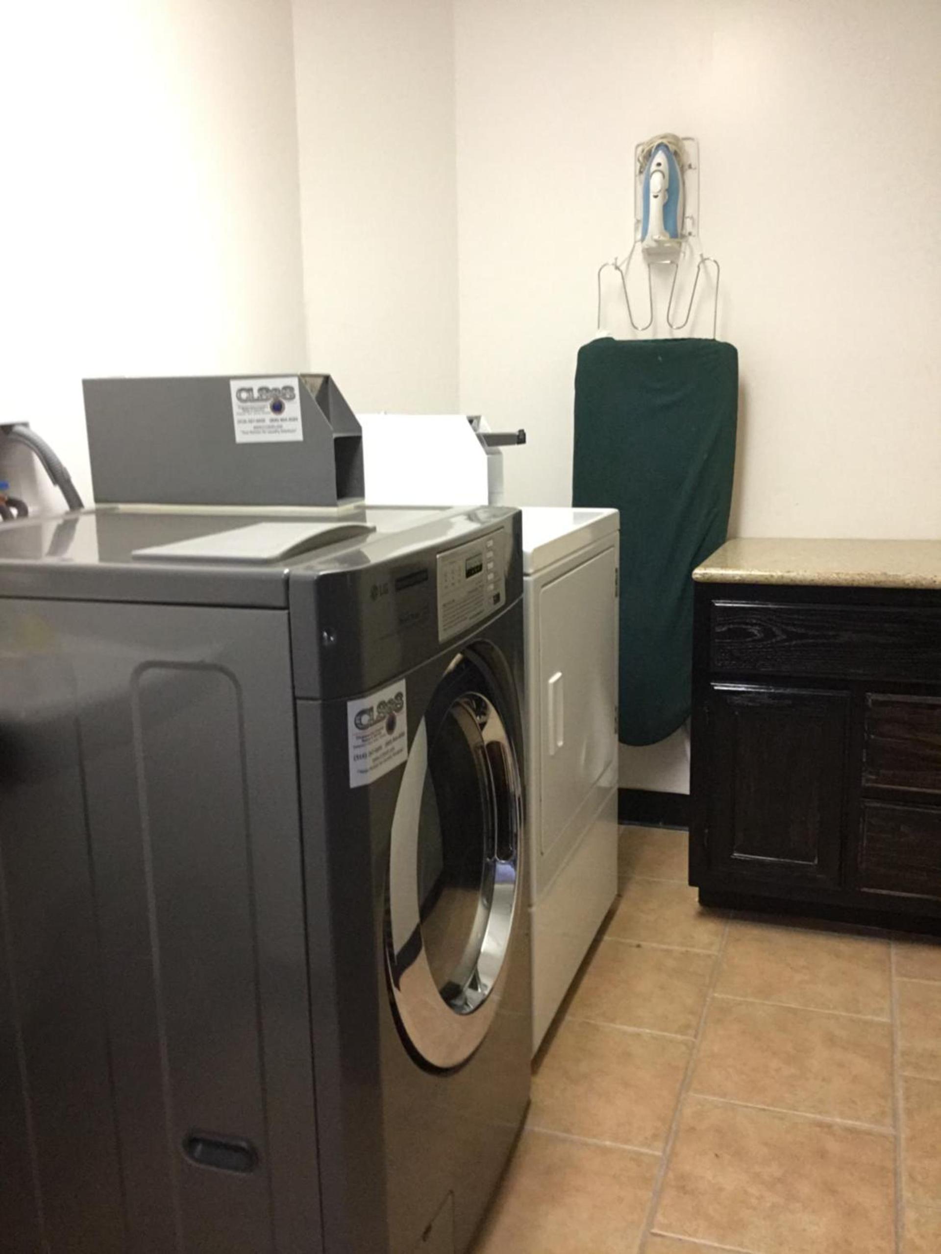 Motel 6-Augusta, KS photo 39