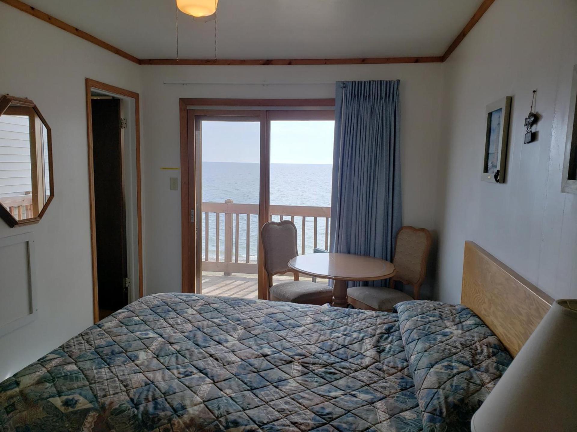 Algoma Beach Motel photo 10