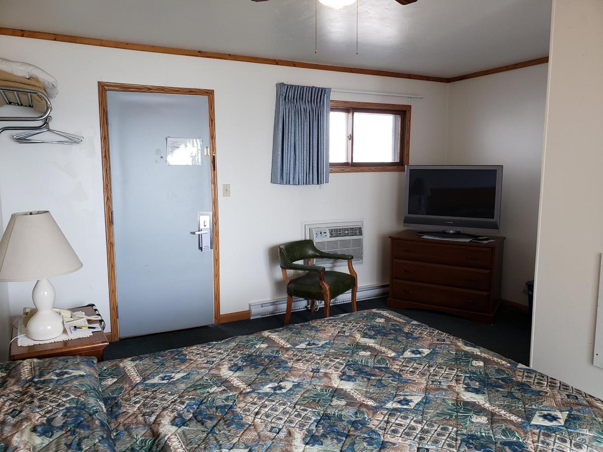 Algoma Beach Motel photo 12