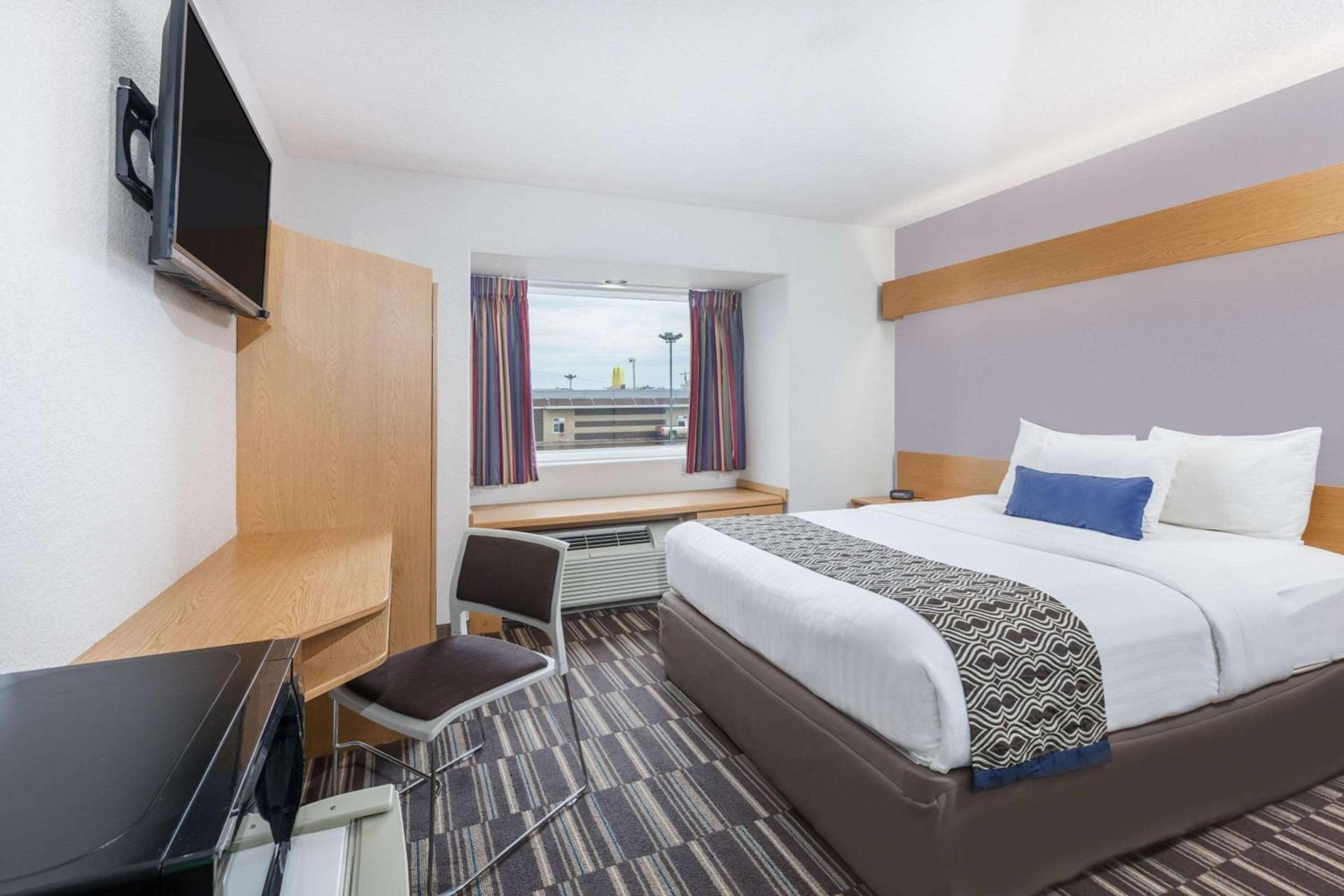 Microtel Inn & Suites by Wyndham Ardmore photo 5