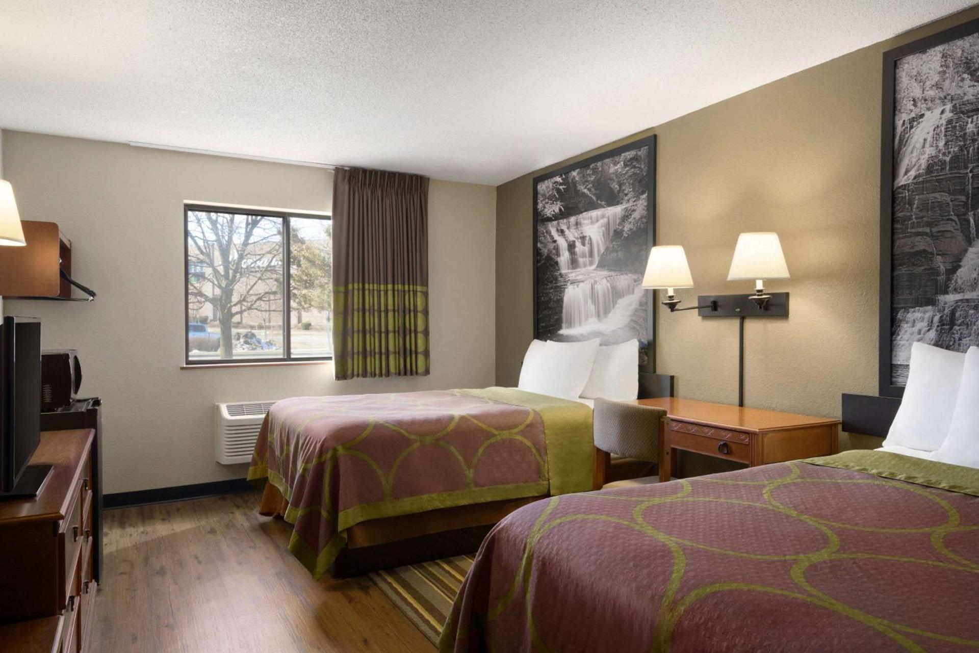 Super 8 by Wyndham Ithaca photo 4