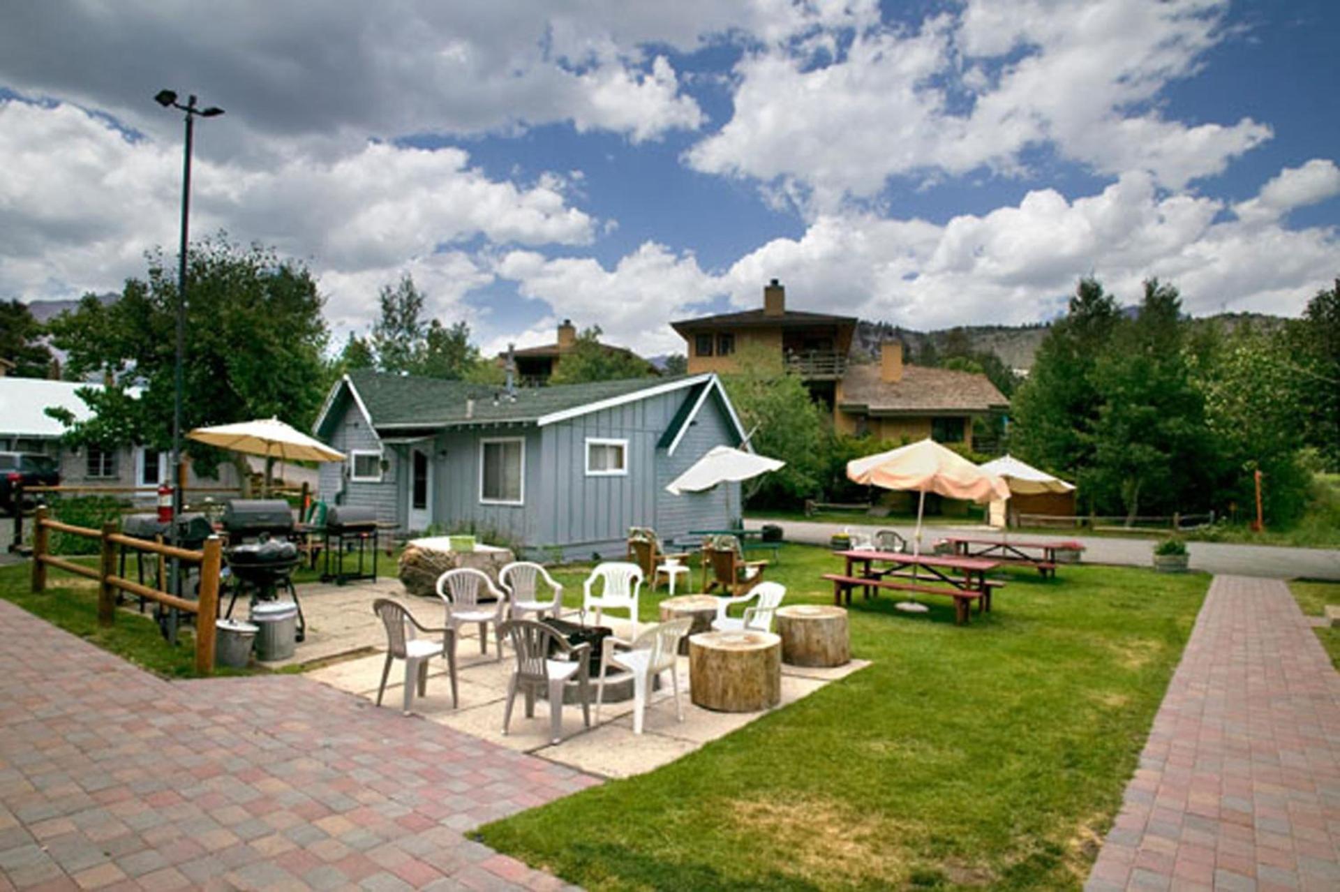 Lake Front Cabins photo 11