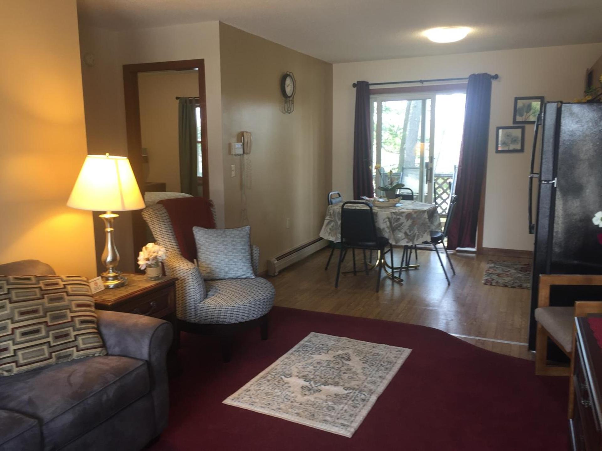 Milford Motel On the River photo 10