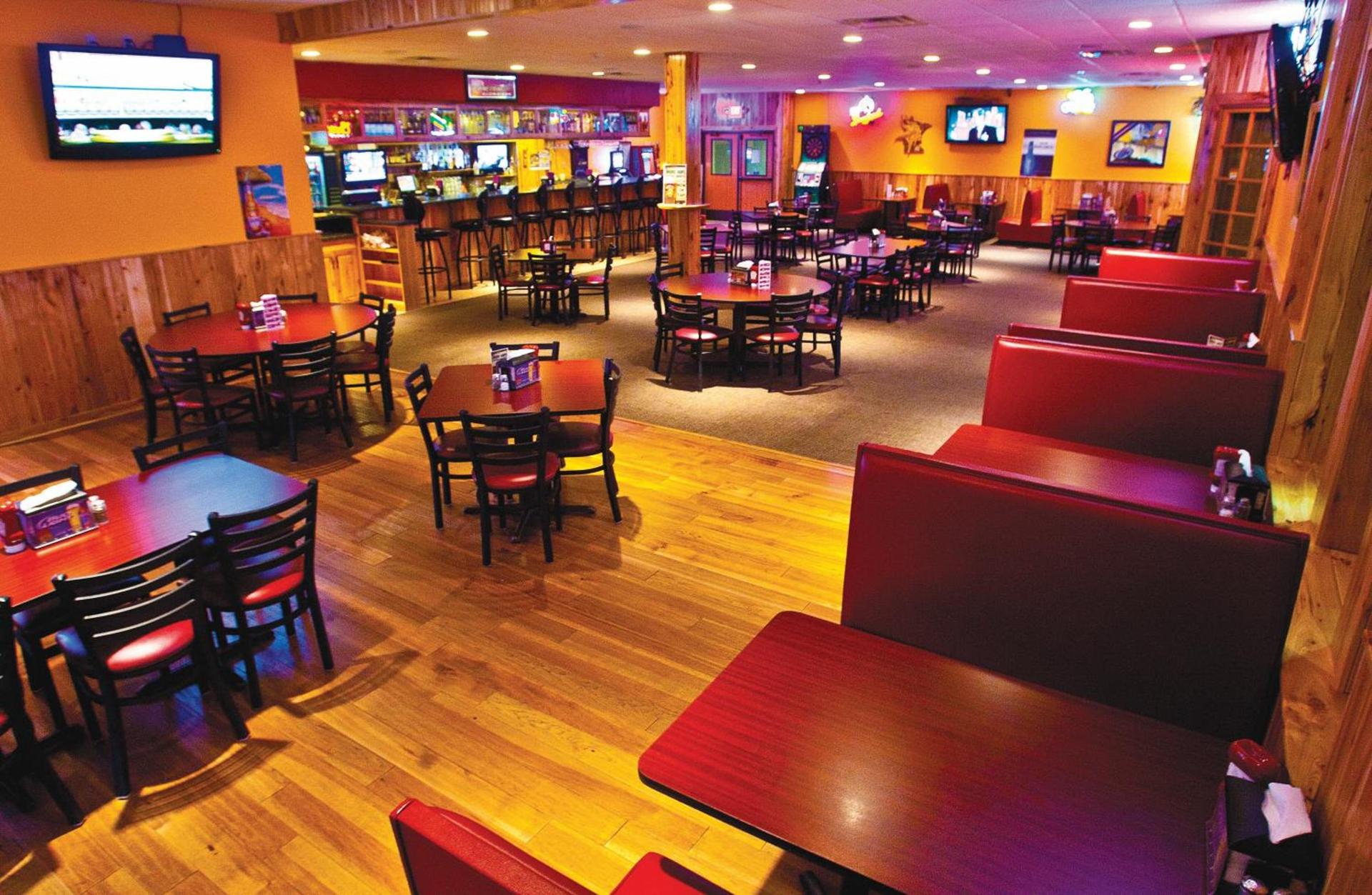 Norwood Inn & Suites Worthington photo 4