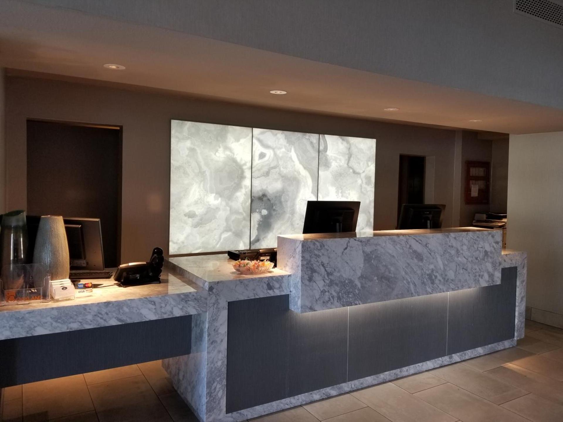 Executive Inn & Suites Oakland photo 8