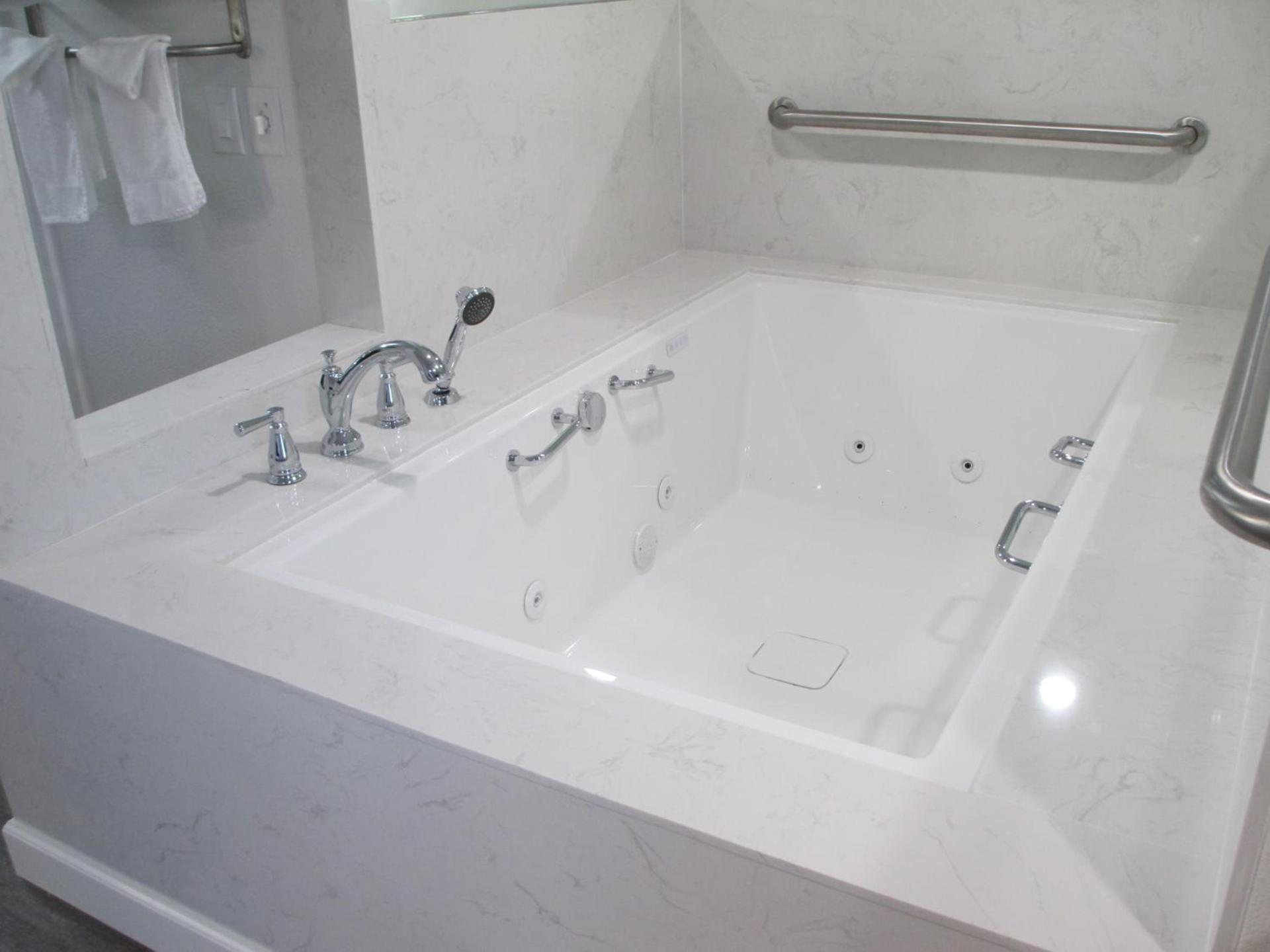 Claremont Lodge photo 5