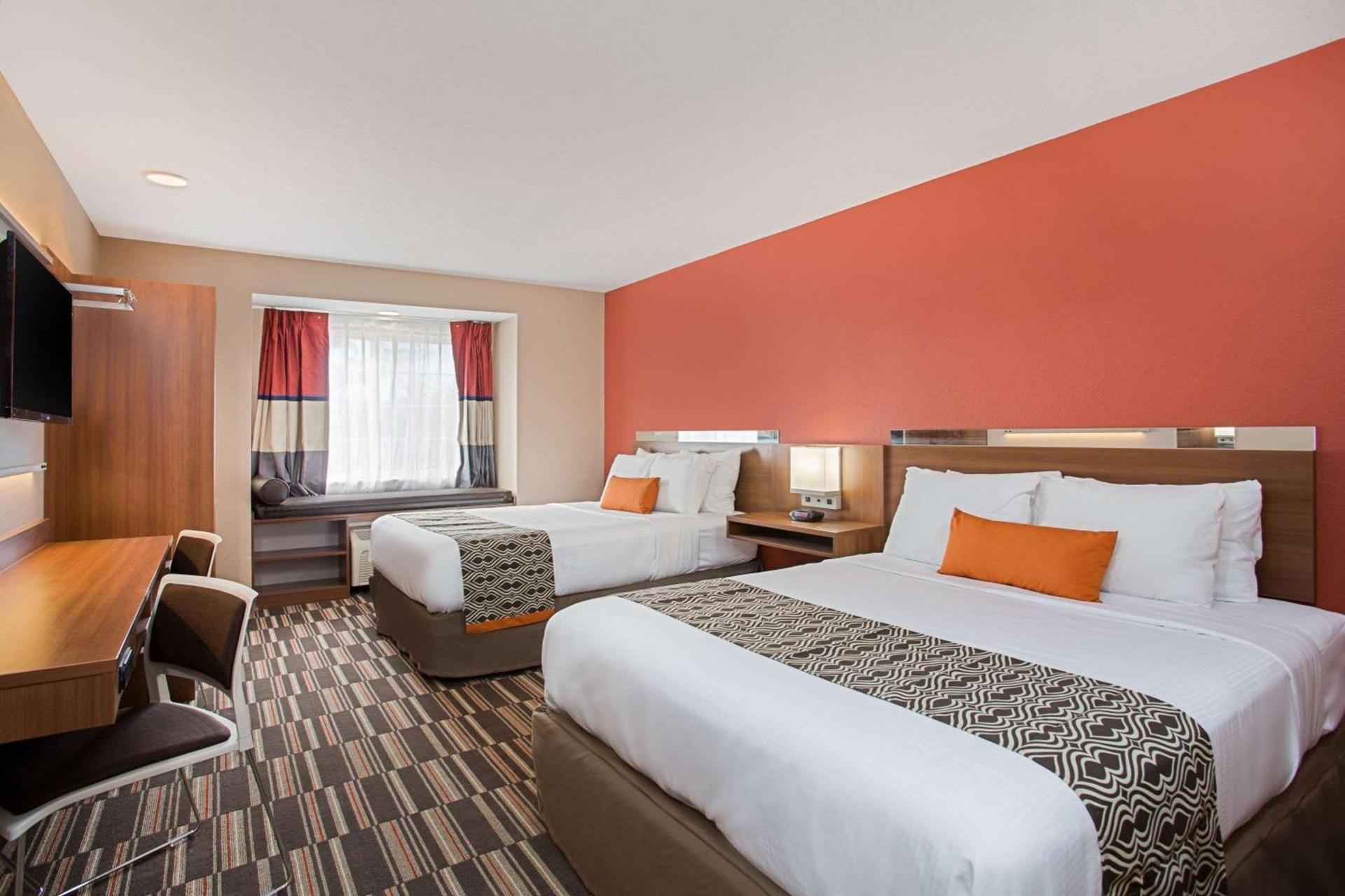 Microtel Inn & Suites by Wyndham Walterboro photo 7