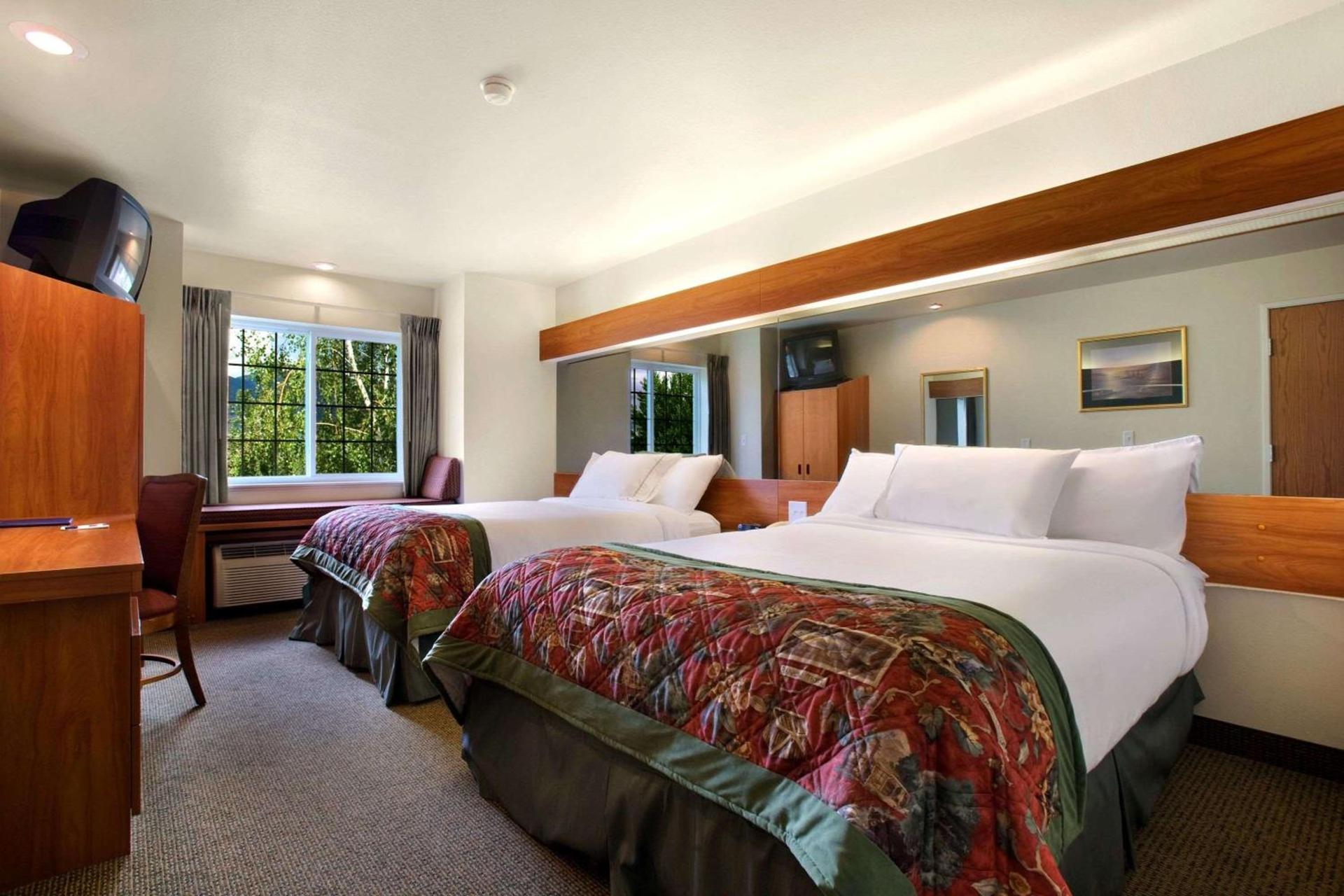 Microtel Inn & Suites by Wyndham Bozeman photo 4