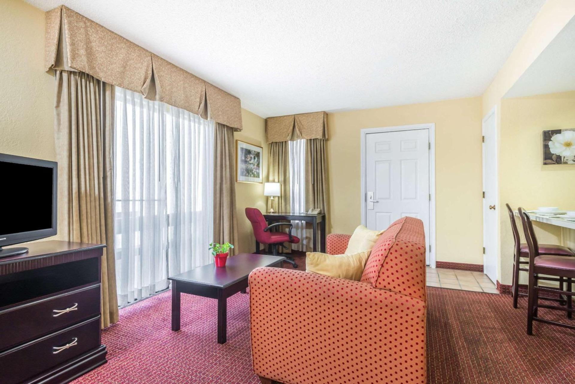 Hawthorn Extended Stay by Wyndham Dayton photo 20