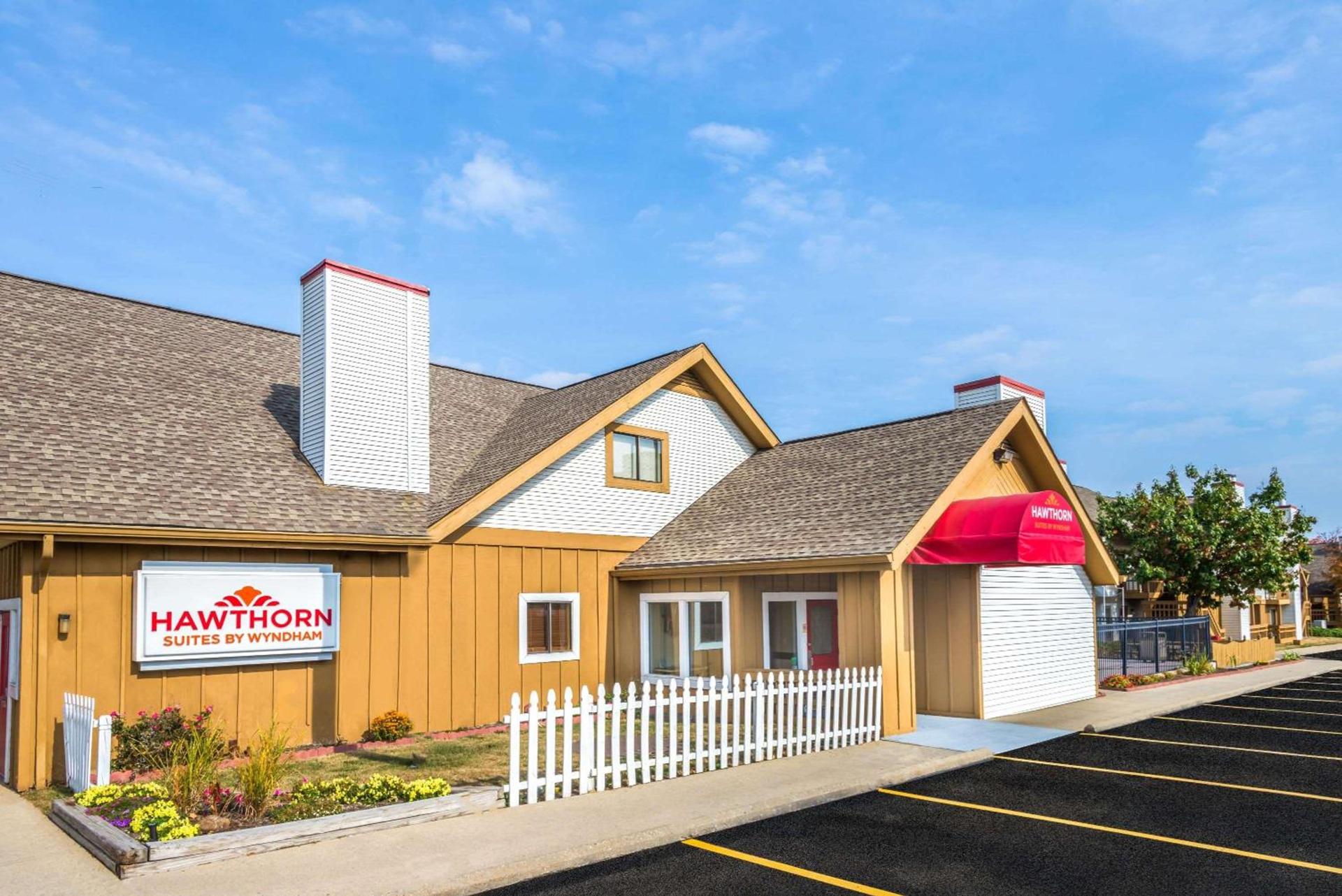 Hawthorn Extended Stay by Wyndham Dayton photo 1
