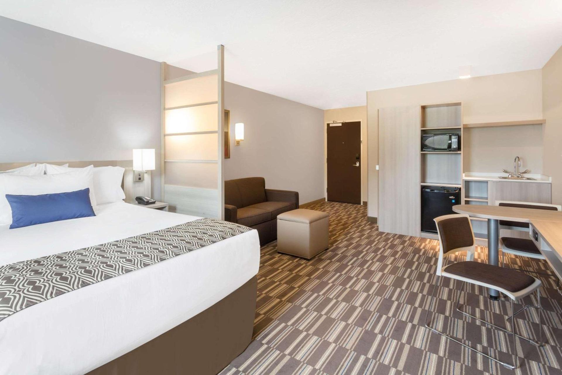 Microtel Inn & Suites by Wyndham Springville photo 22