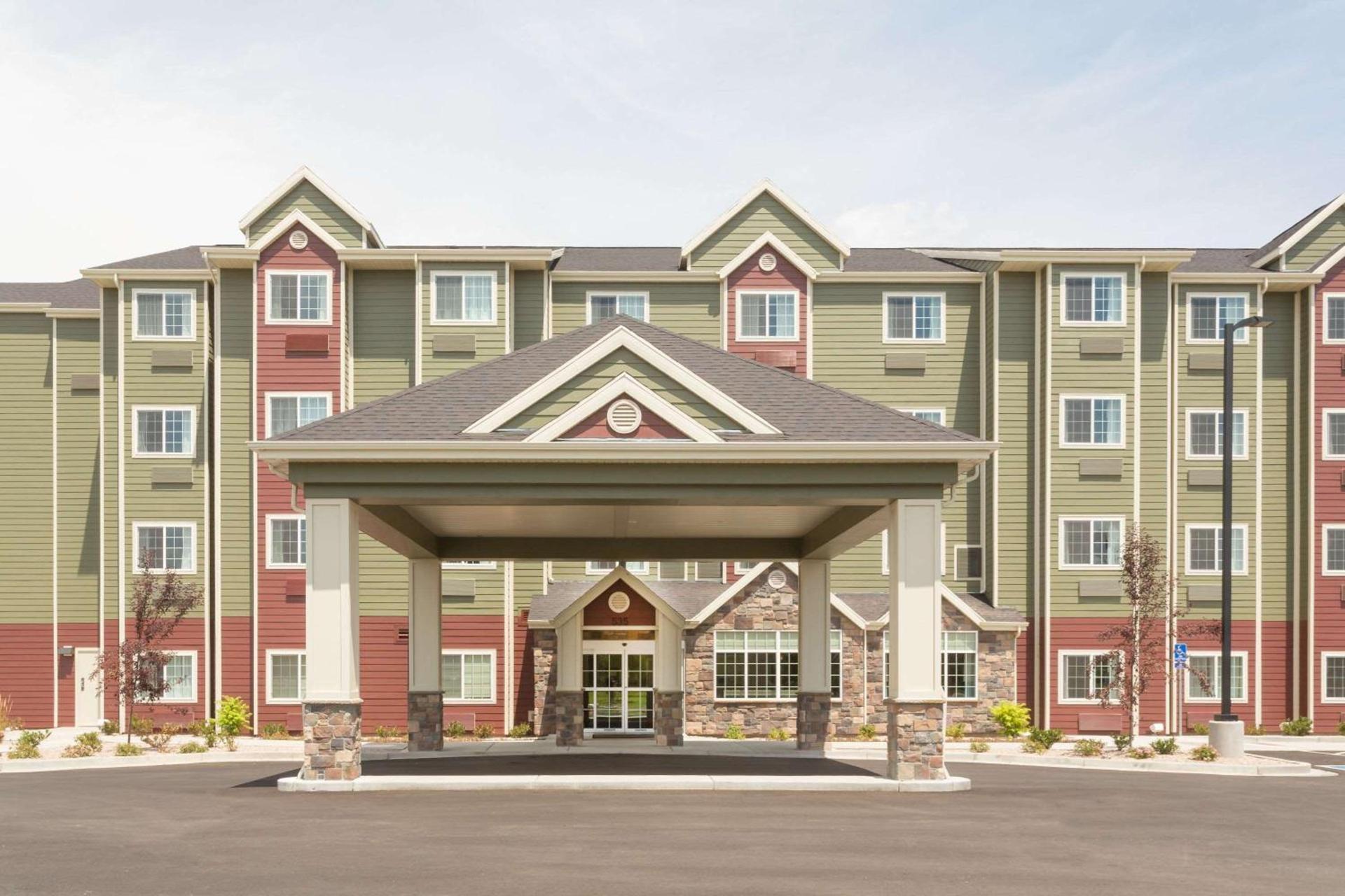 Microtel Inn & Suites by Wyndham Springville — hotel in Springville