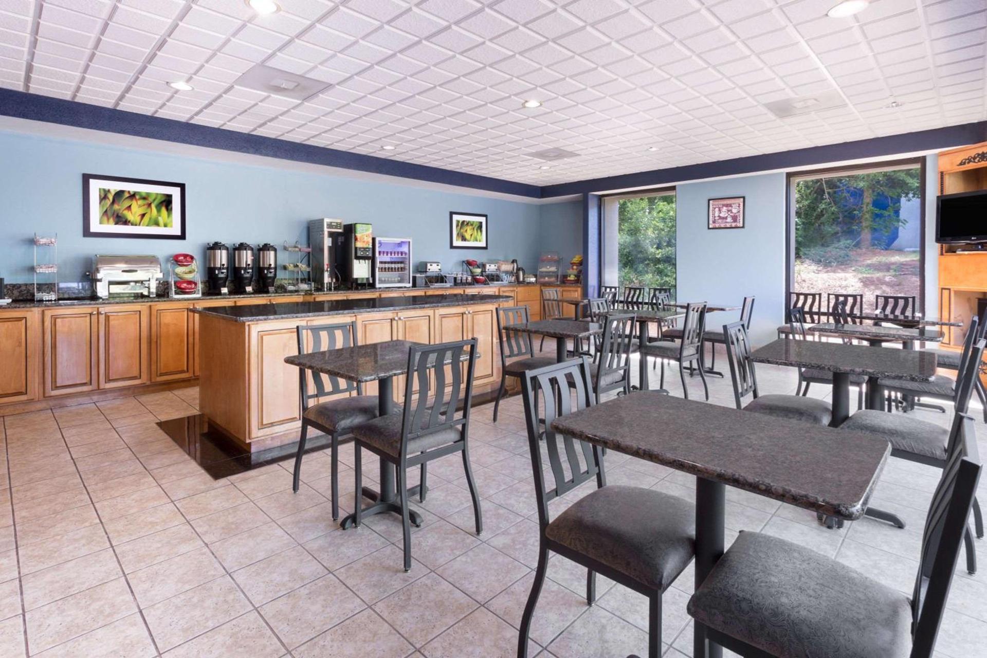 Wingate by Wyndham Athens GA photo 7