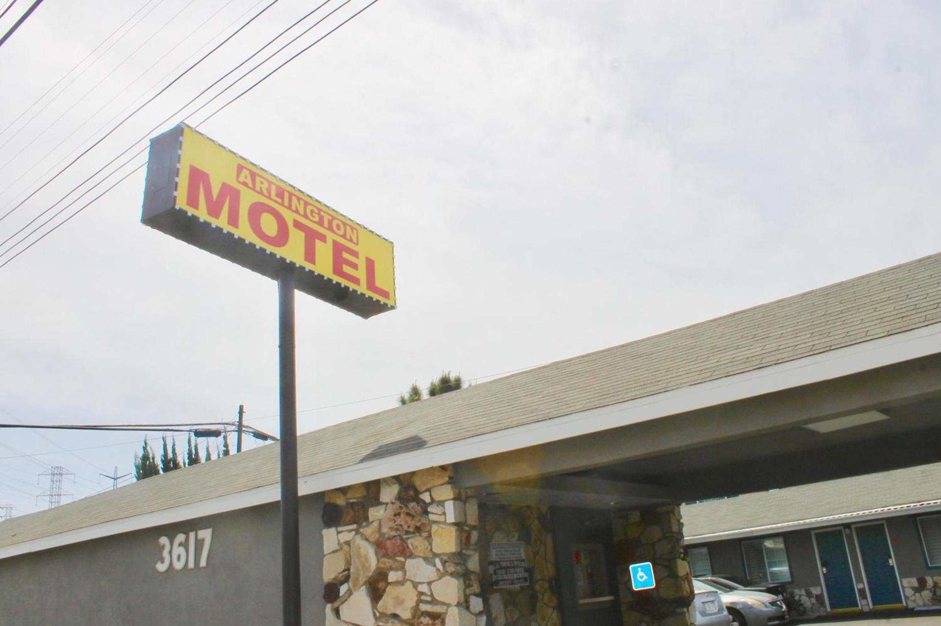 Arlington Motel photo 3