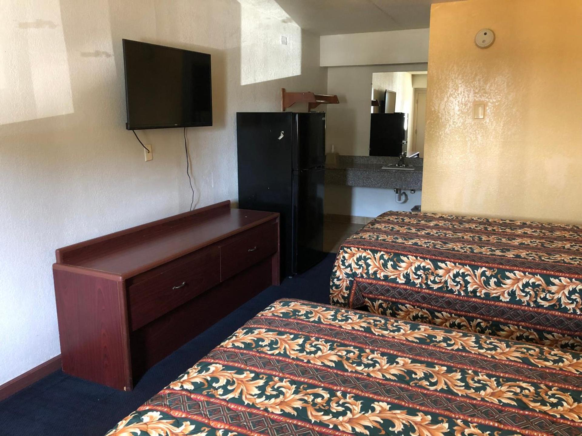 Lone Star Inn photo 15