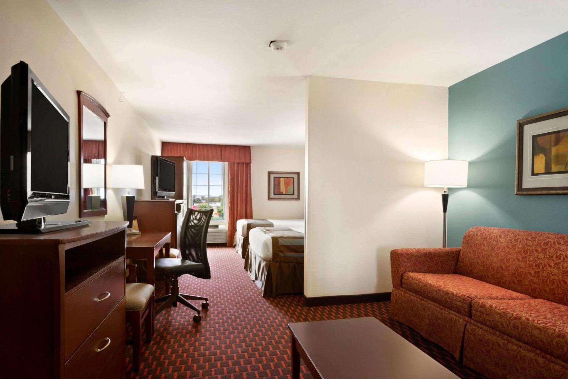 Wingate by Wyndham San Marcos photo 44